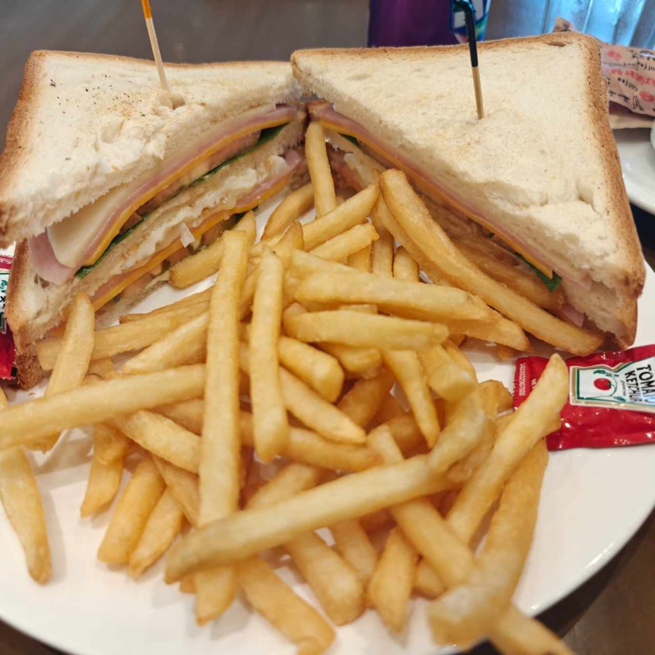Emparedados - Club Sandwich Combinación