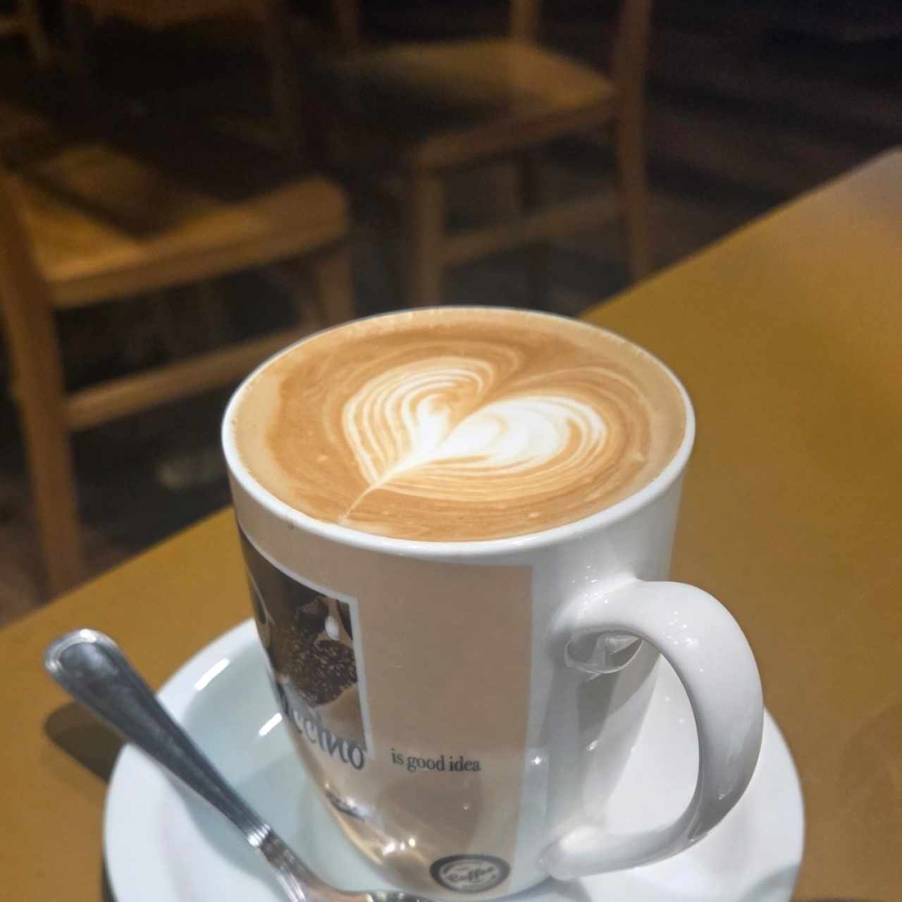 capuchino mediano 