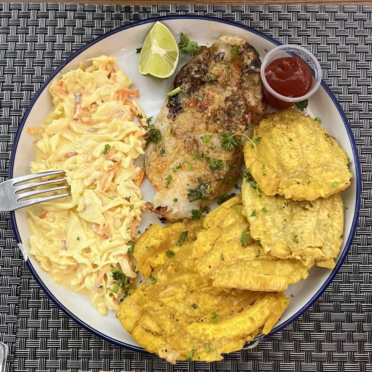 Pescado al ajillo