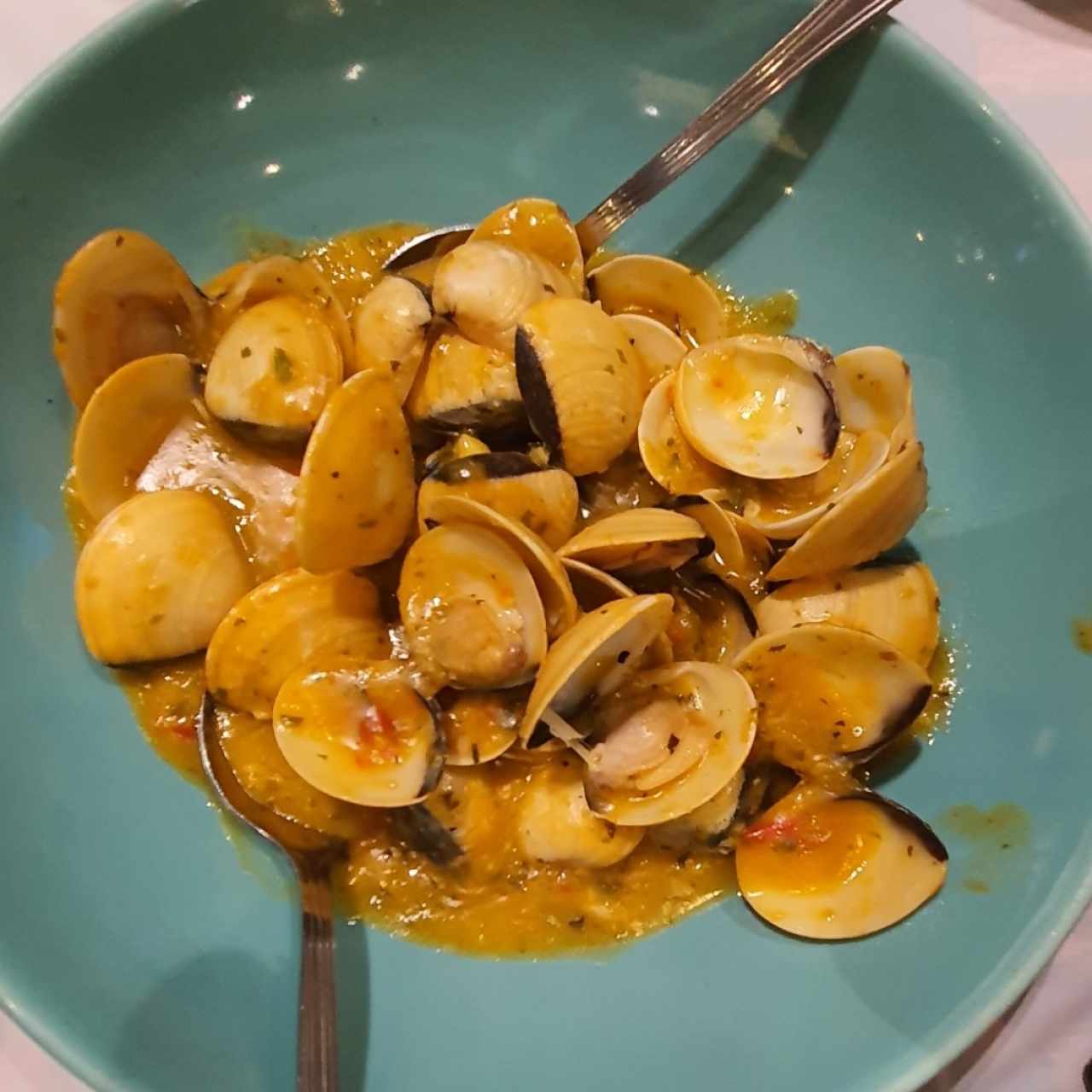 Almejas al Ajillo o Napolitanas