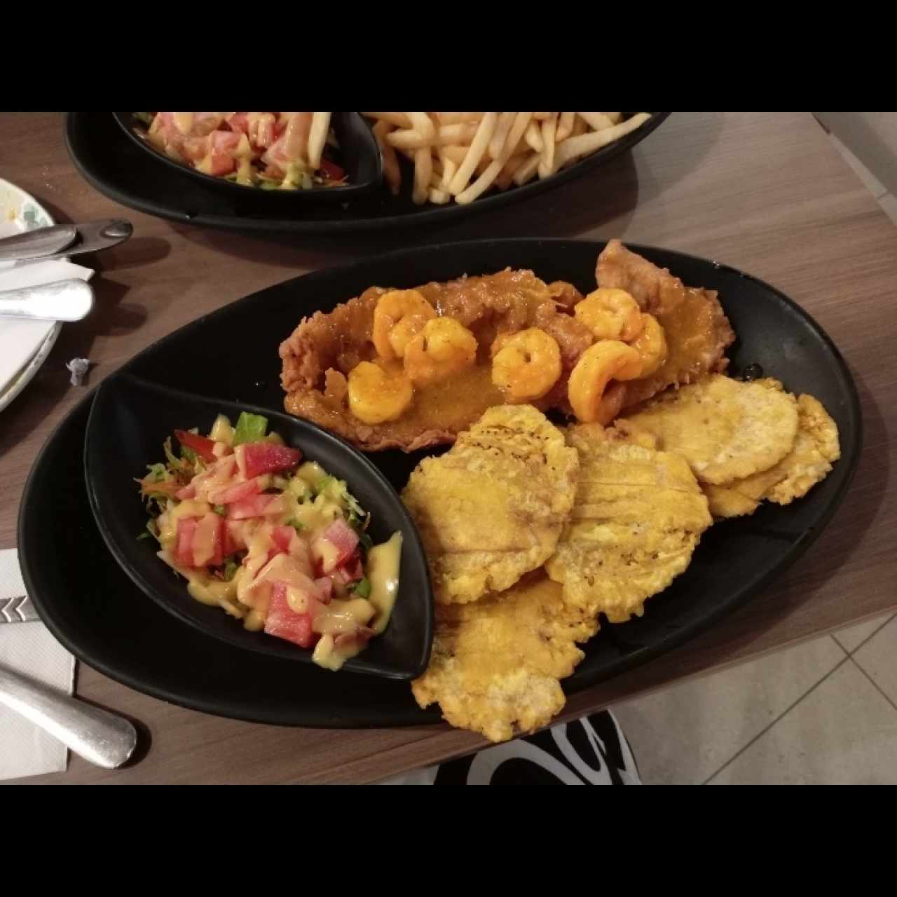 Filete de pescado a lo macho. 