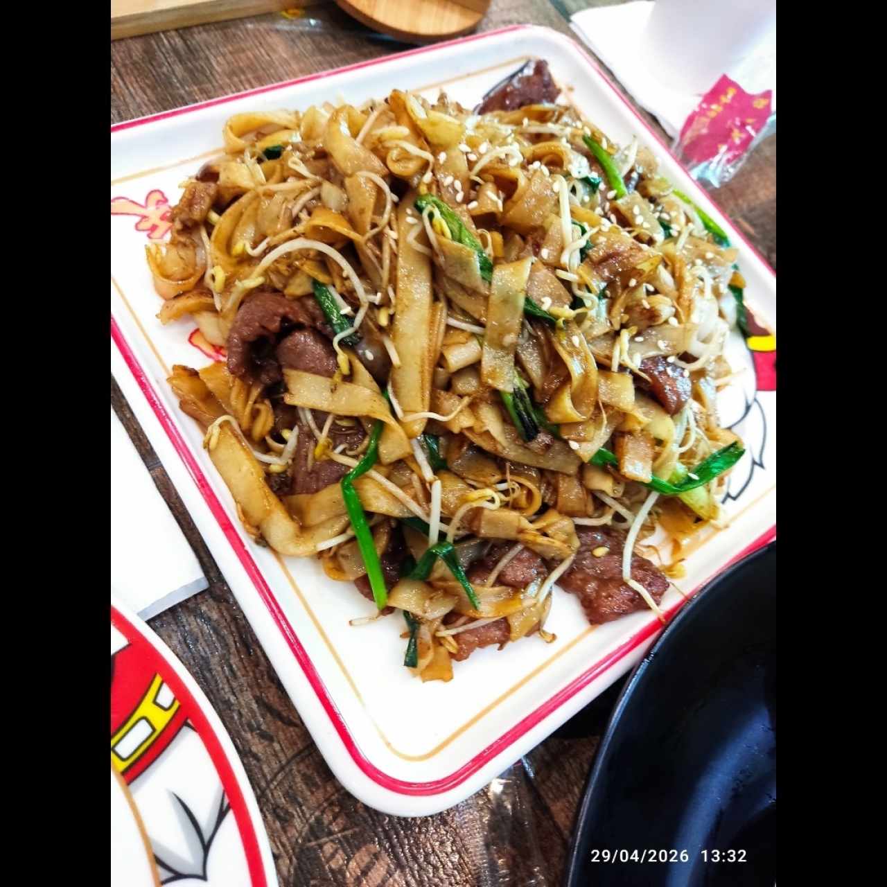 chow min con carne 