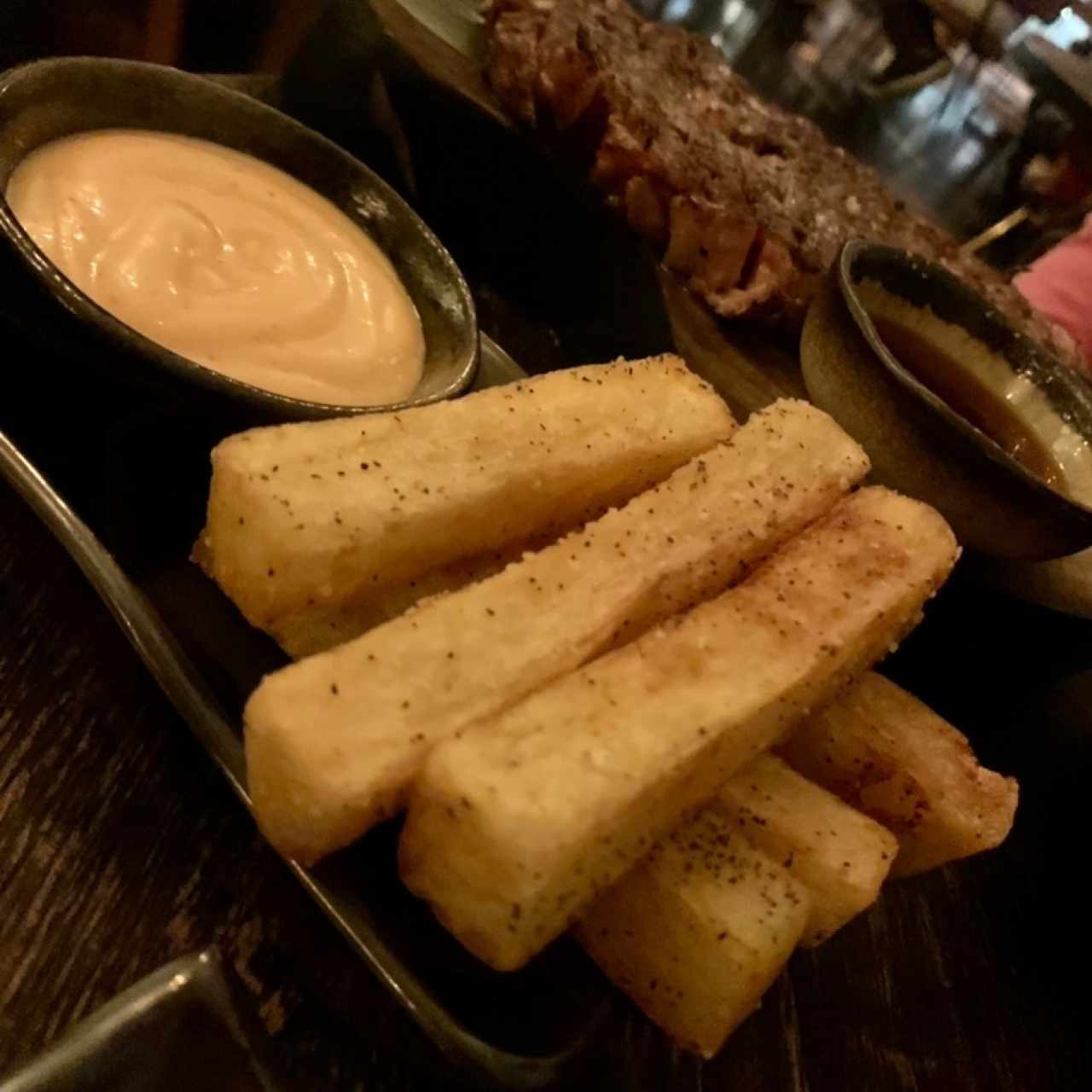 Robata Farm - Papas Trufadas Confitadas