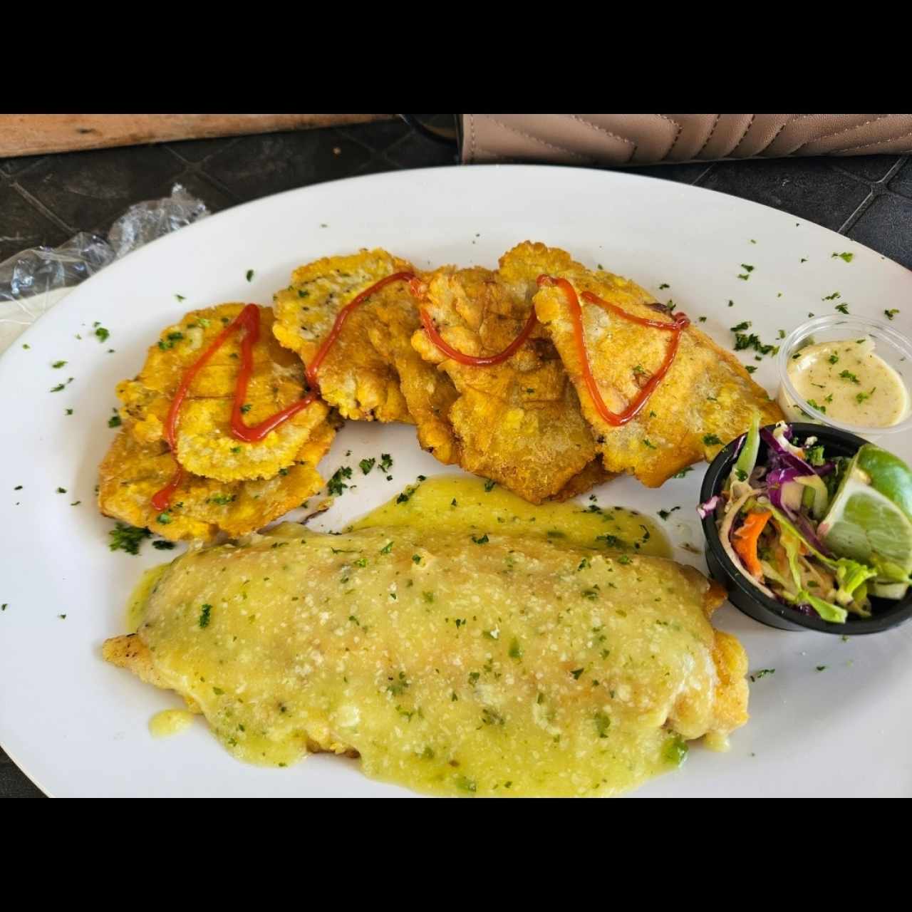 Filete de Corvina al Ajillo
