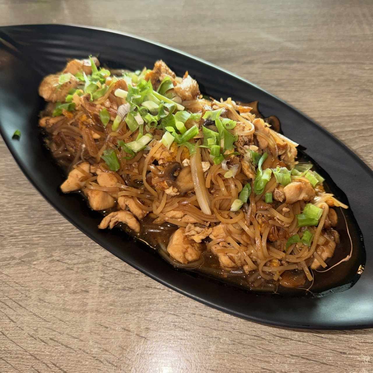 Menú Asiatico - THAI NOODLES