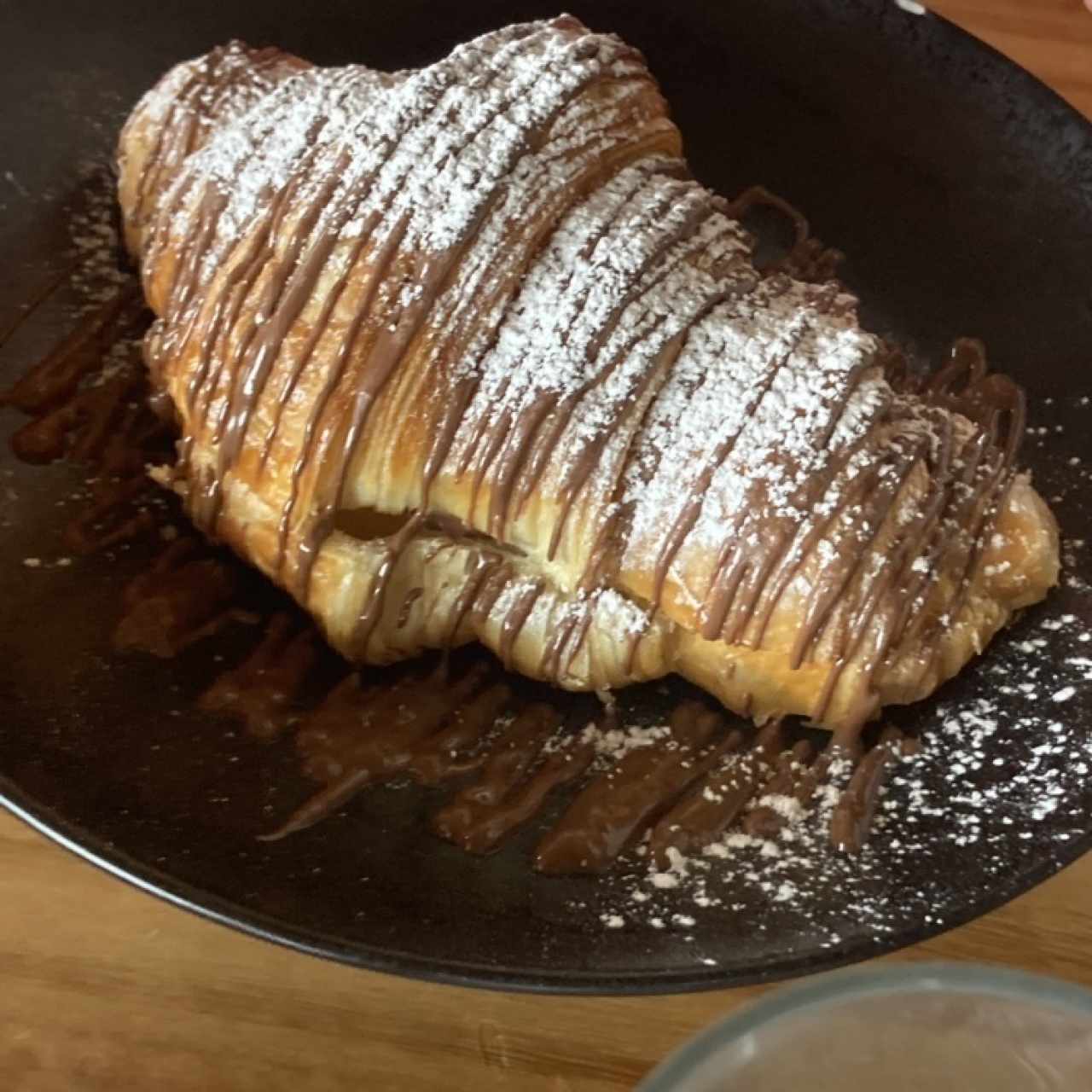 Petit Dejeuners - Croissant Nutella