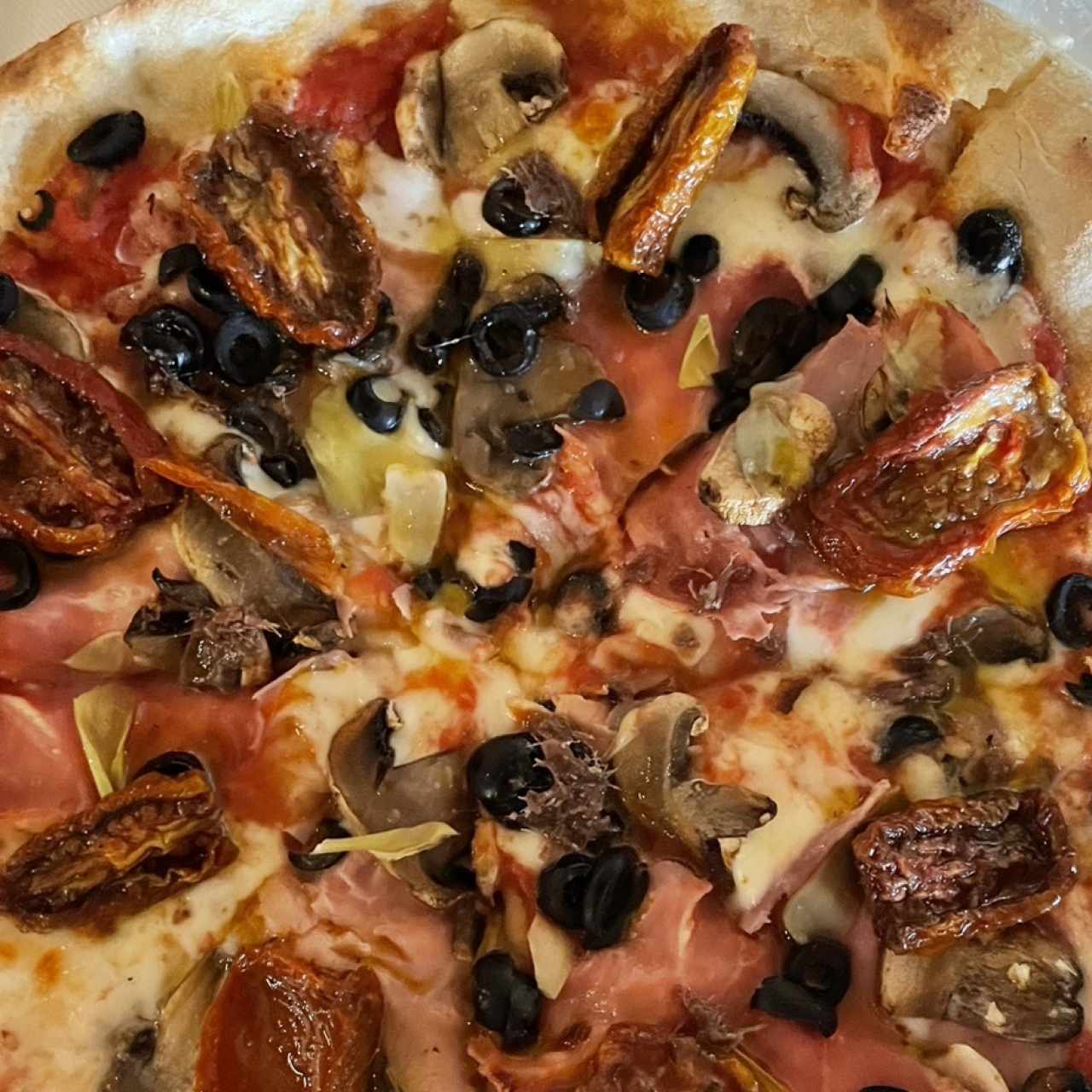 Pizza Caprichosa 