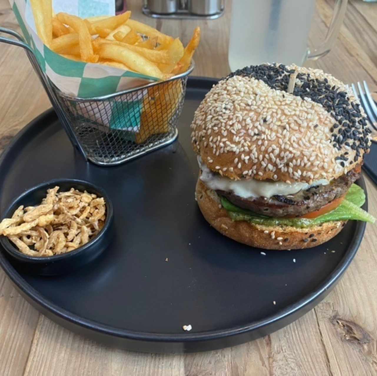 Avo Burger