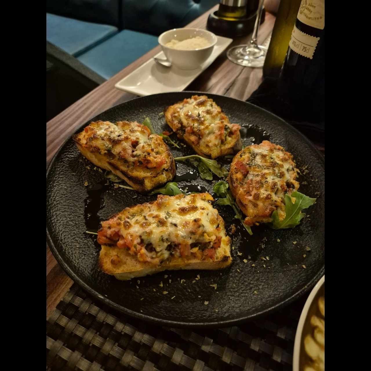 Bruschetta Tricolore