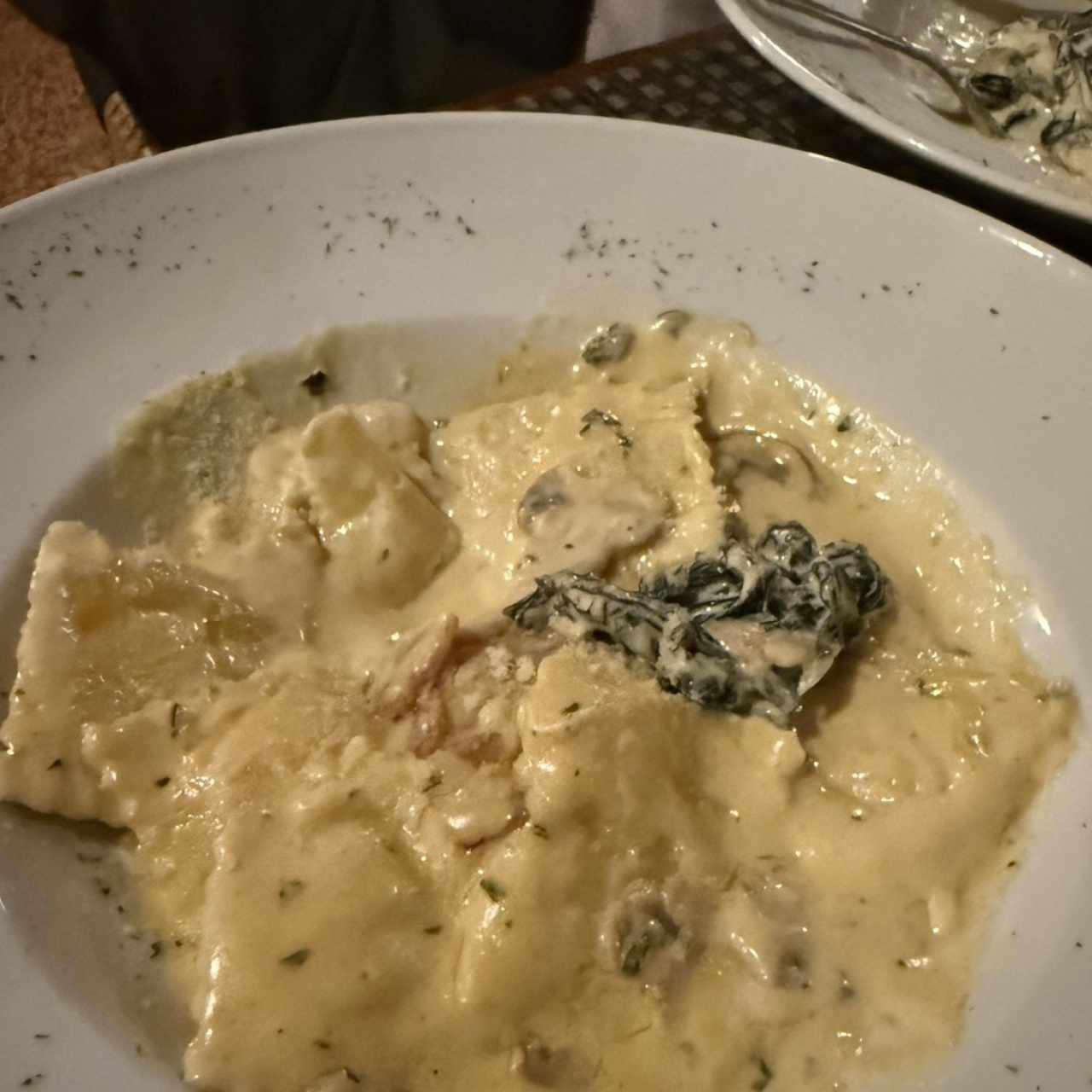 Ravioli de Pollo a la Boscaiola