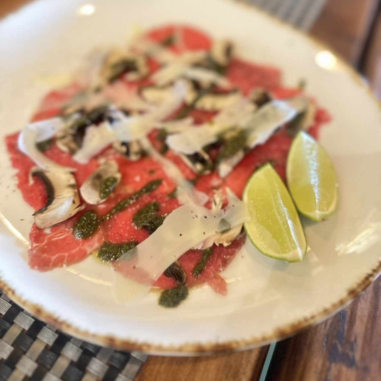 ENTRADAS - Carpaccio de Res