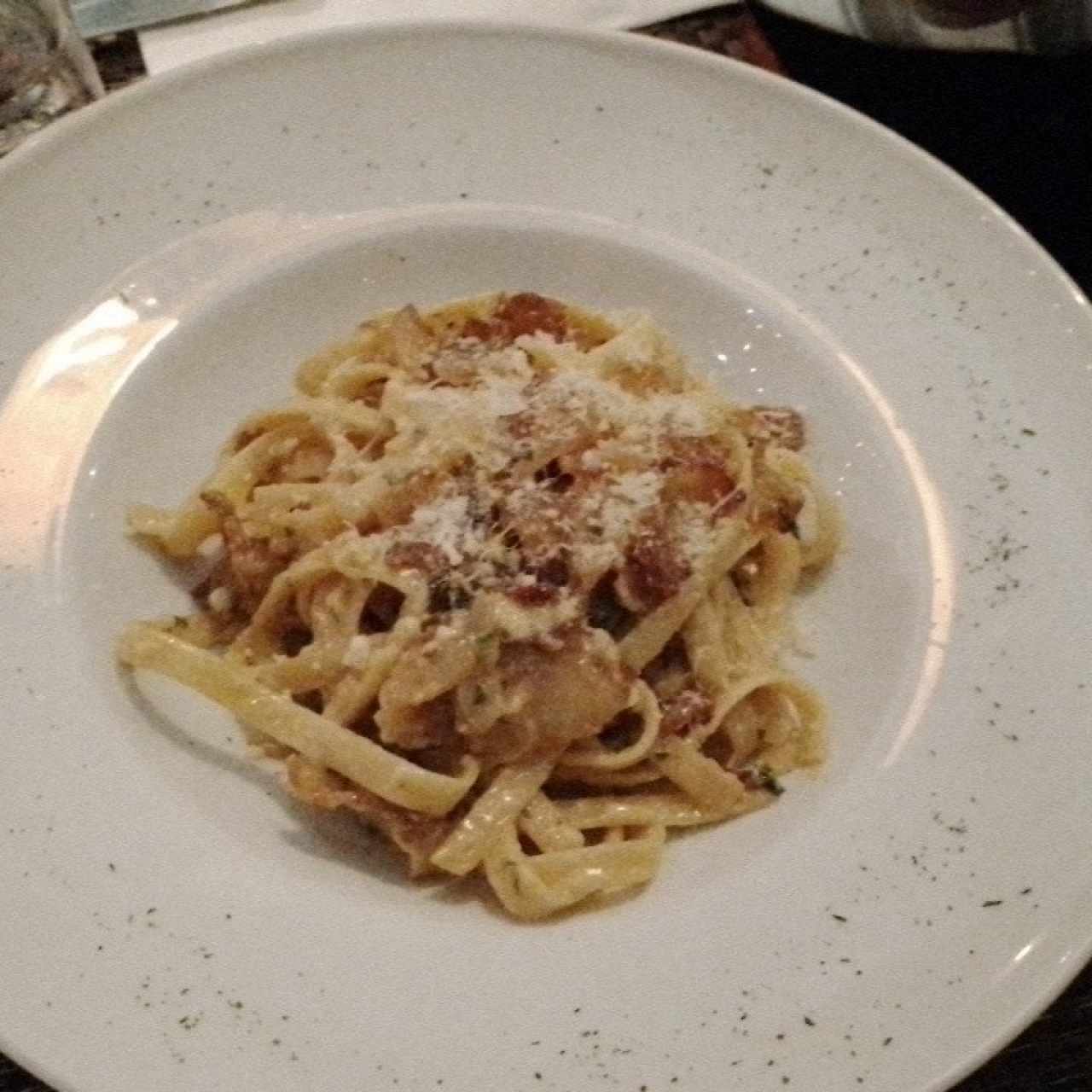 Pastas - Carbonara Clásica