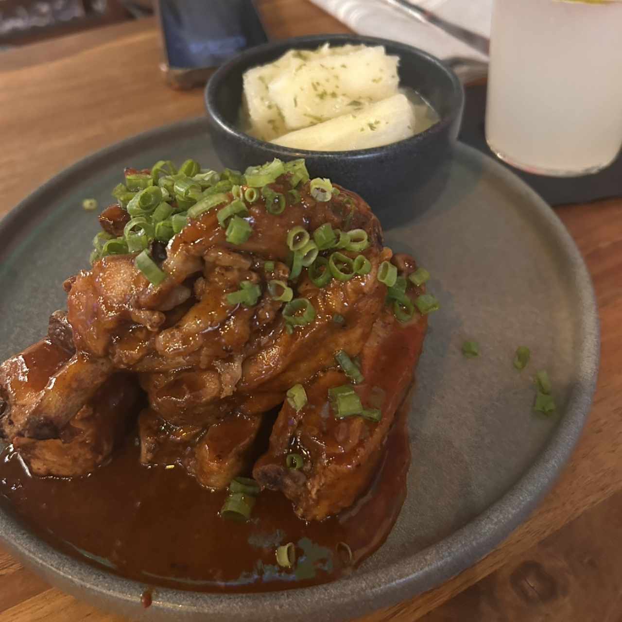 LAS STICKY-SMOKY RIBS