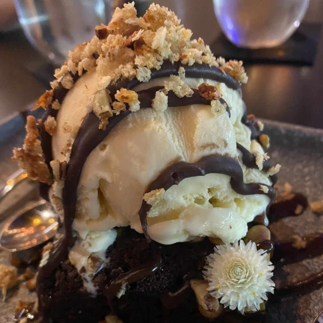 POSTRES - BROWNIE HELLO DOLLY