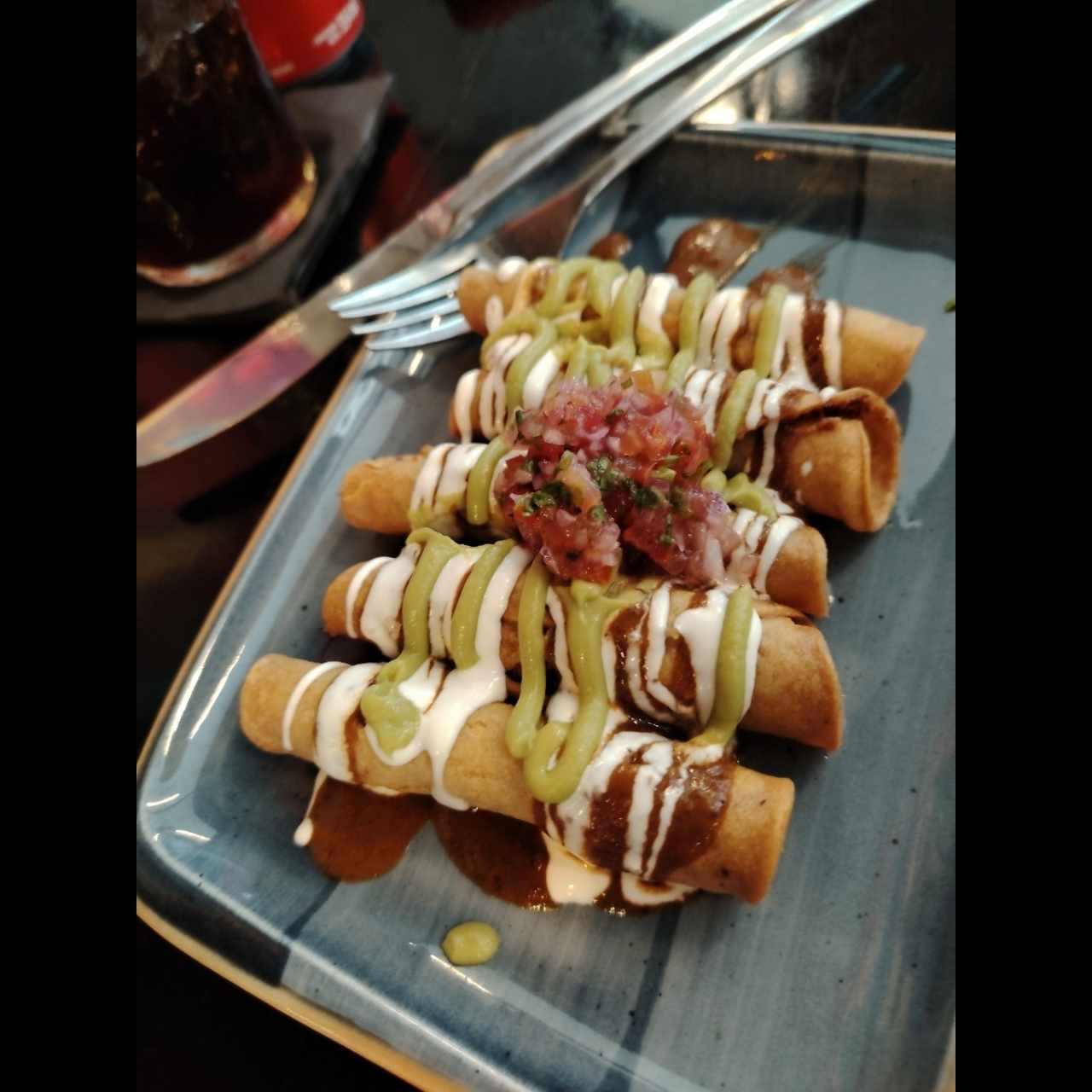 FLAUTAS DE POLLO AL CARBÓN