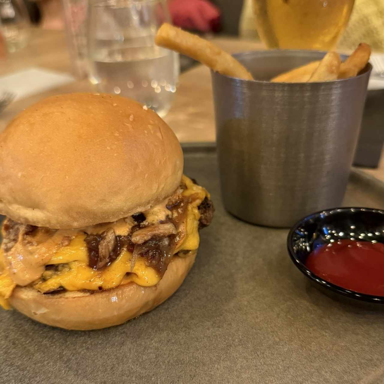 BURGERS - LA QUIMERA