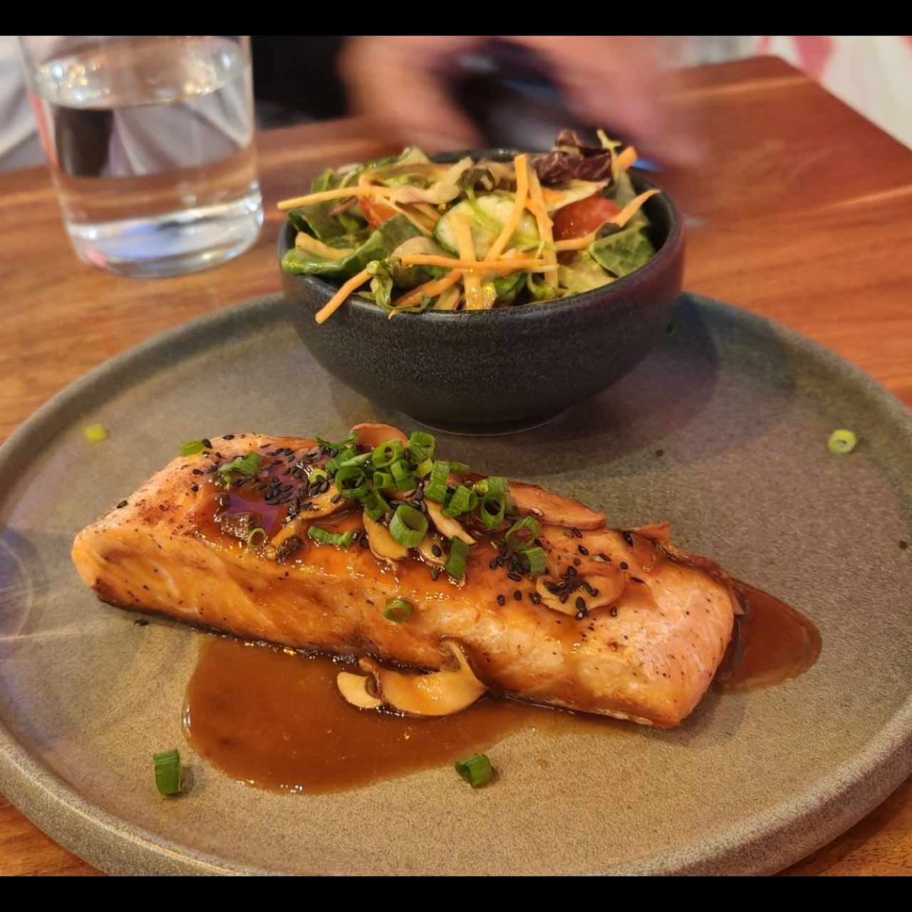 SALMÓN TERIYAKI