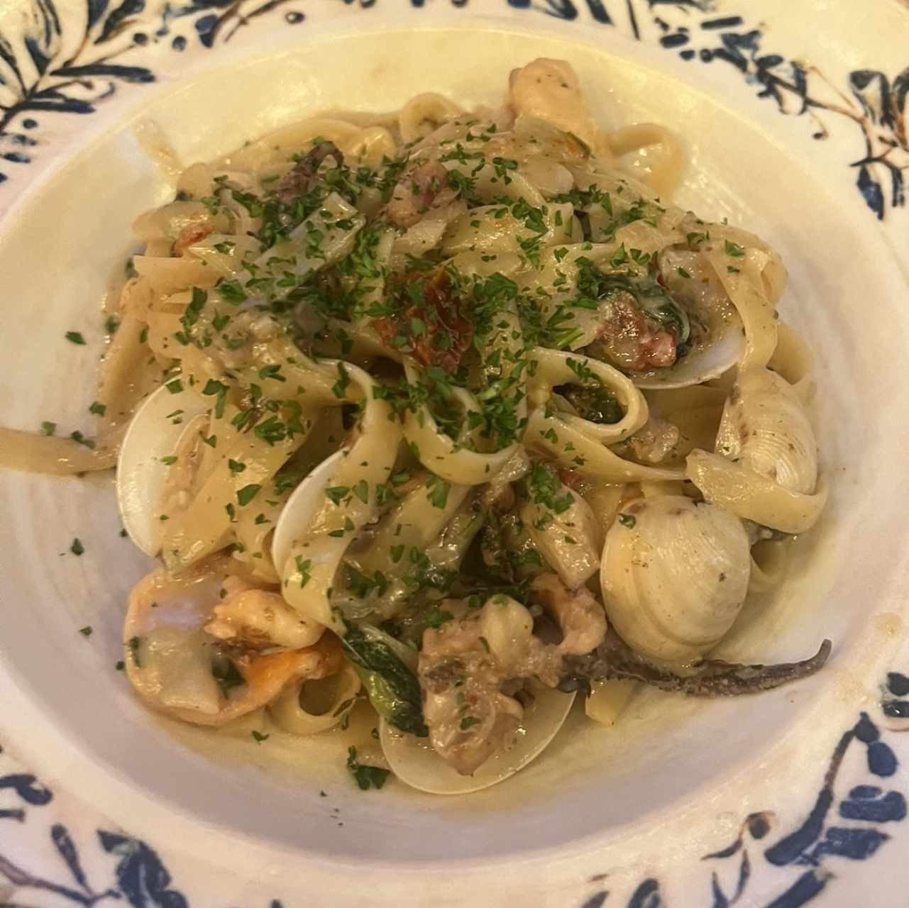 FETTUCCINE MARISCOS TOSCANA
