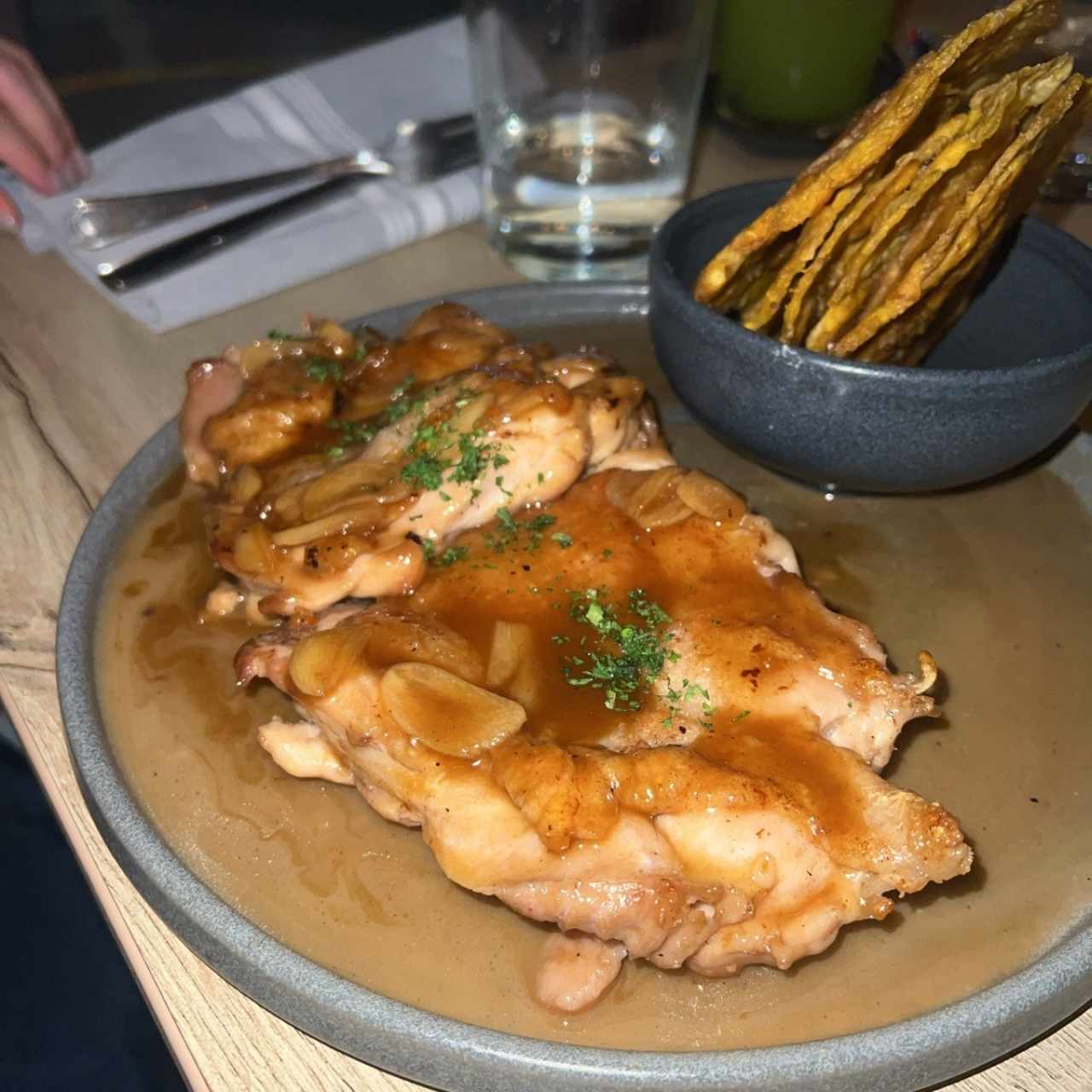 POLLO AL AJO