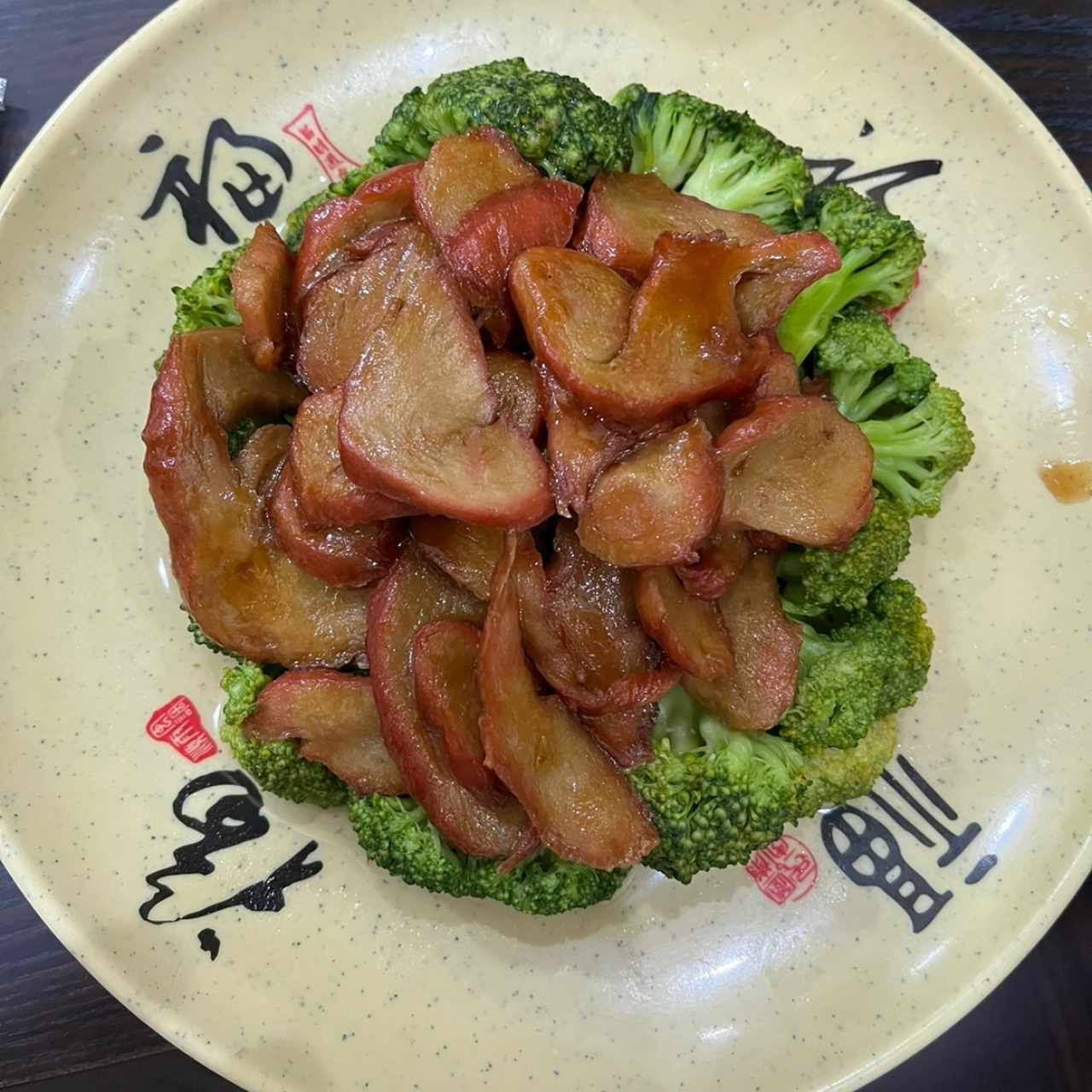 “Carne” ahumada con Brocoli