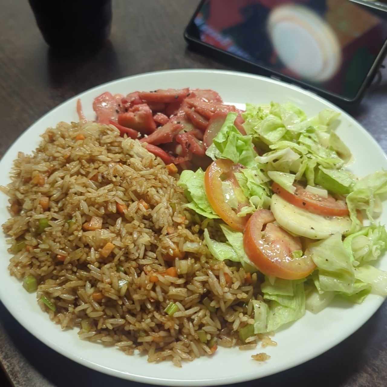 Combo puerco asado con arroz frito
