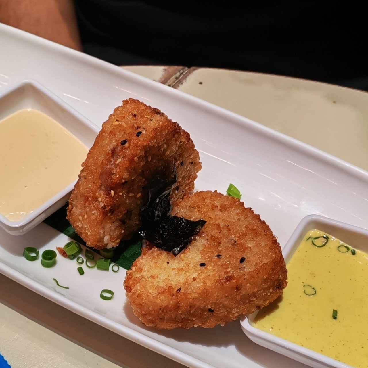 Onigiri de Salmón (2 unidades)