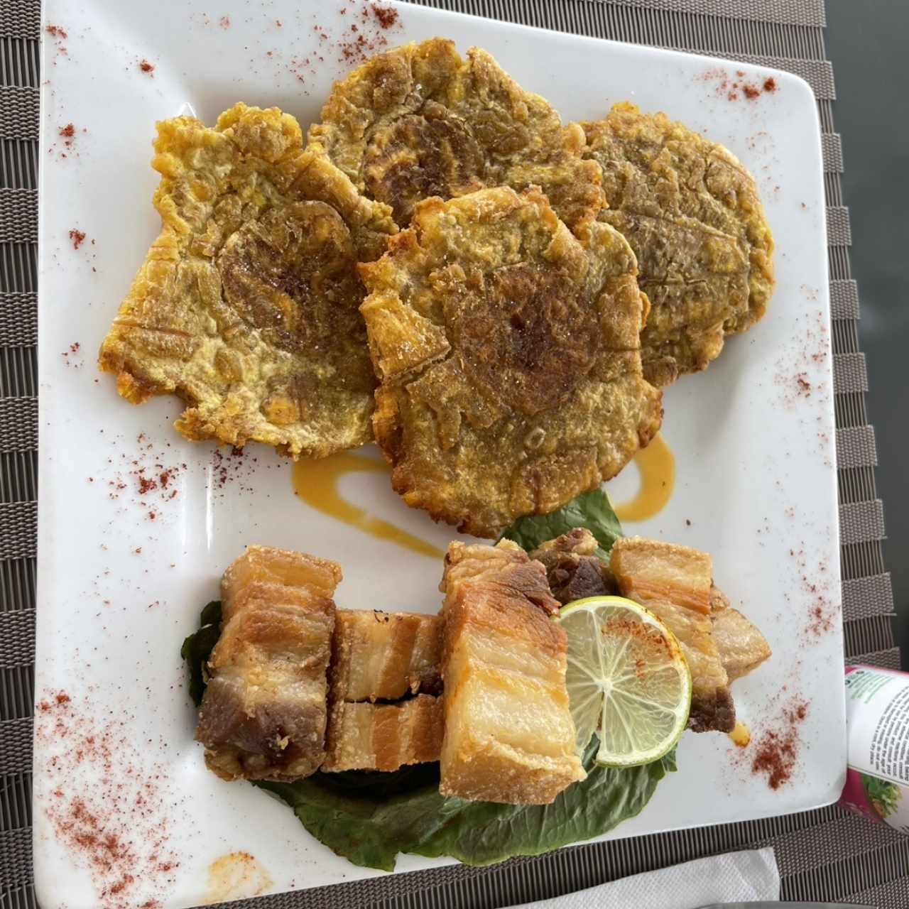 Entrada caliente - Chicharrón de puerco
