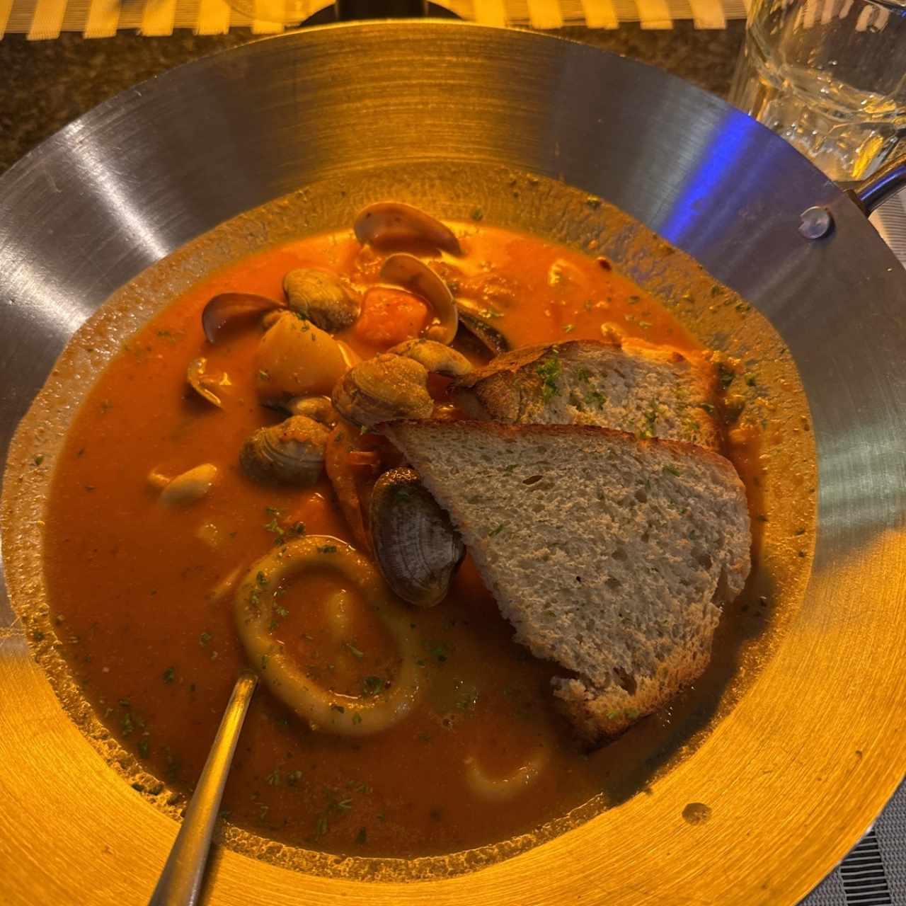 Entrada caliente - Cazuela de mariscos