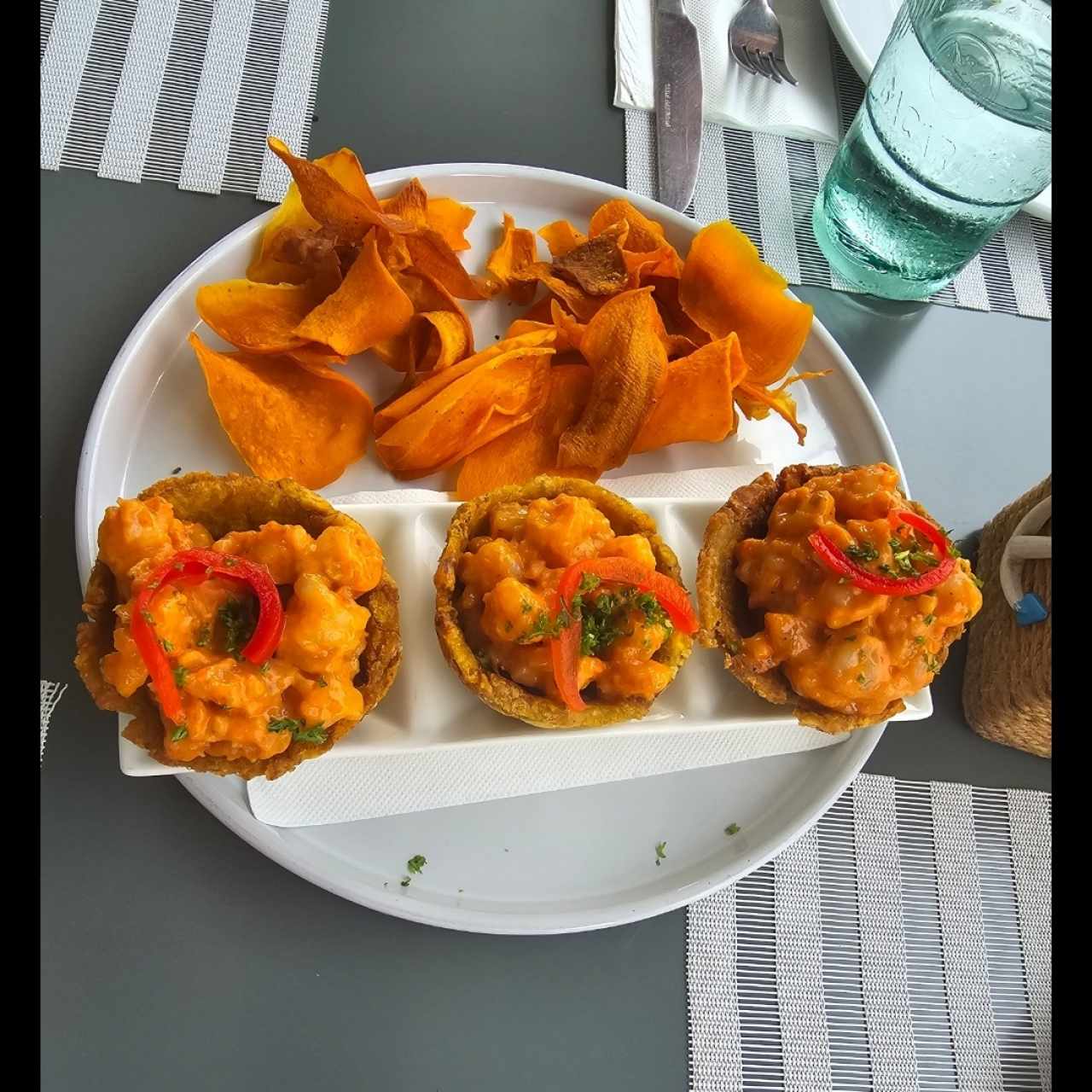 Canastas de plátano con camarones