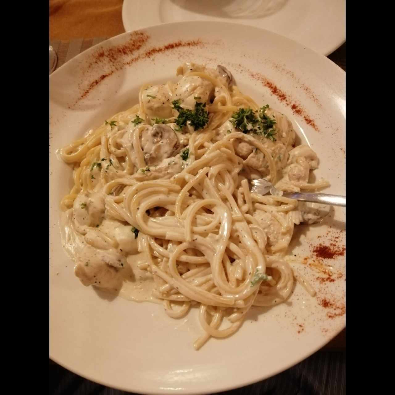 Fetuccini Alfredo con Pollo