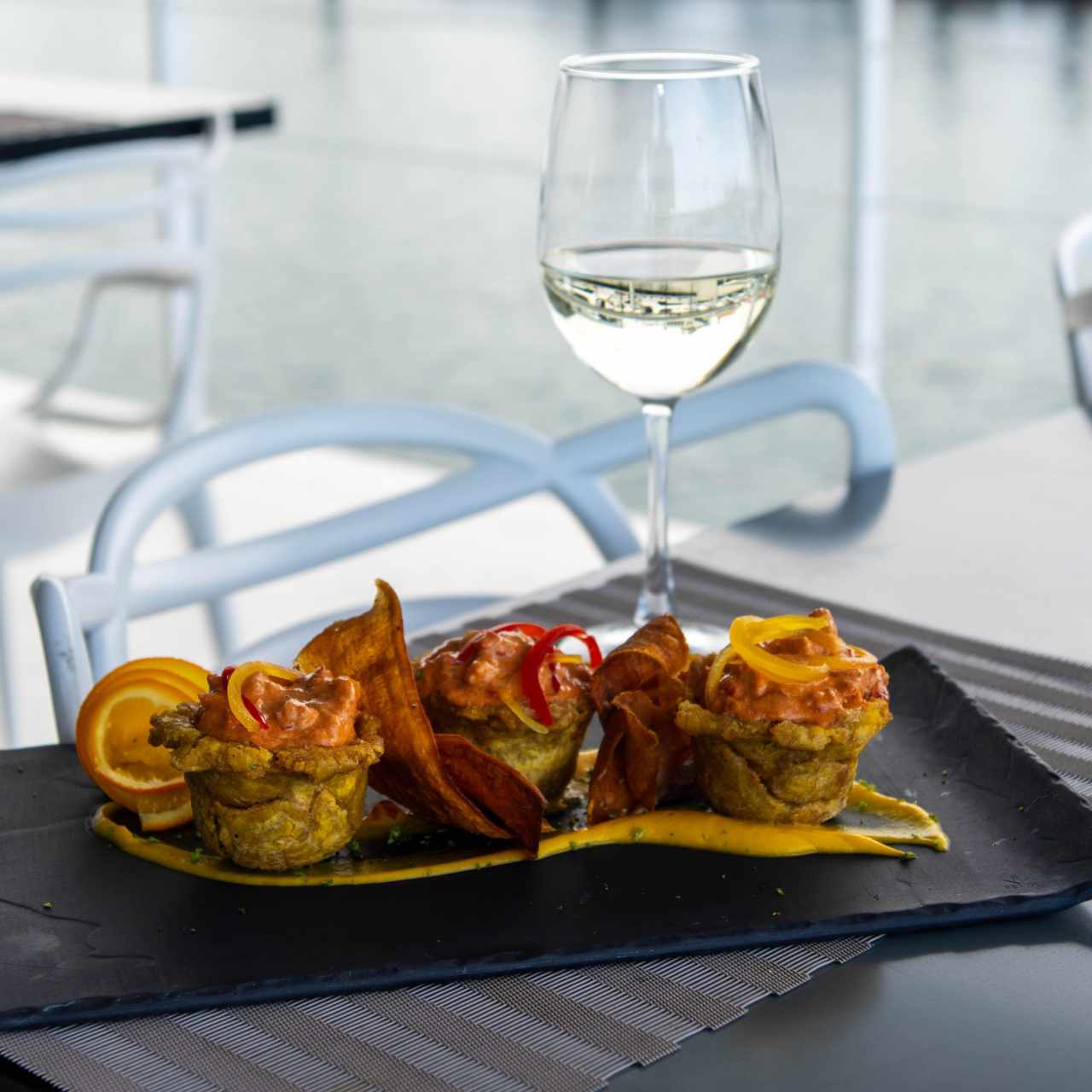 Canastitas de plátano con camarones