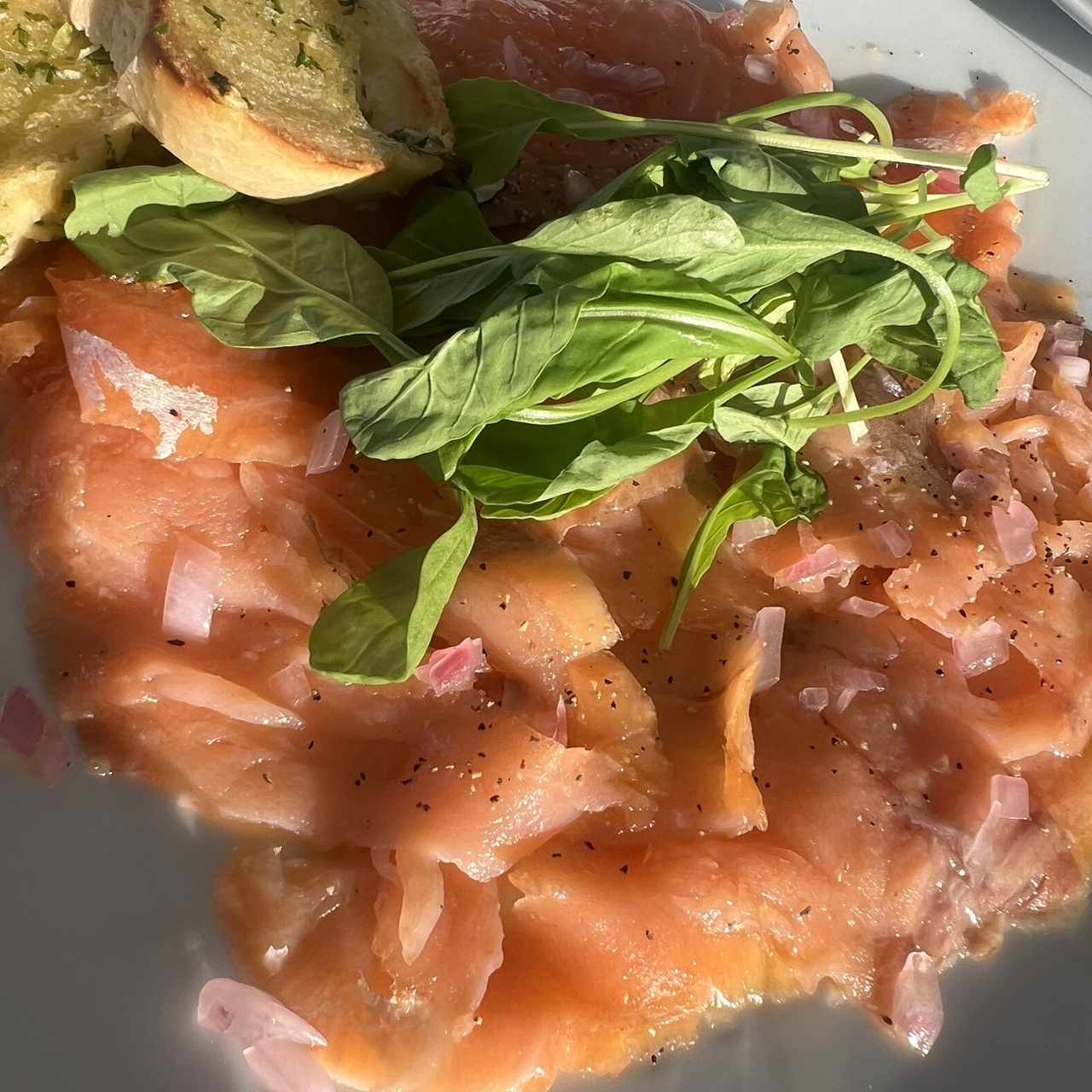 Entradas - Carpaccio de salmón