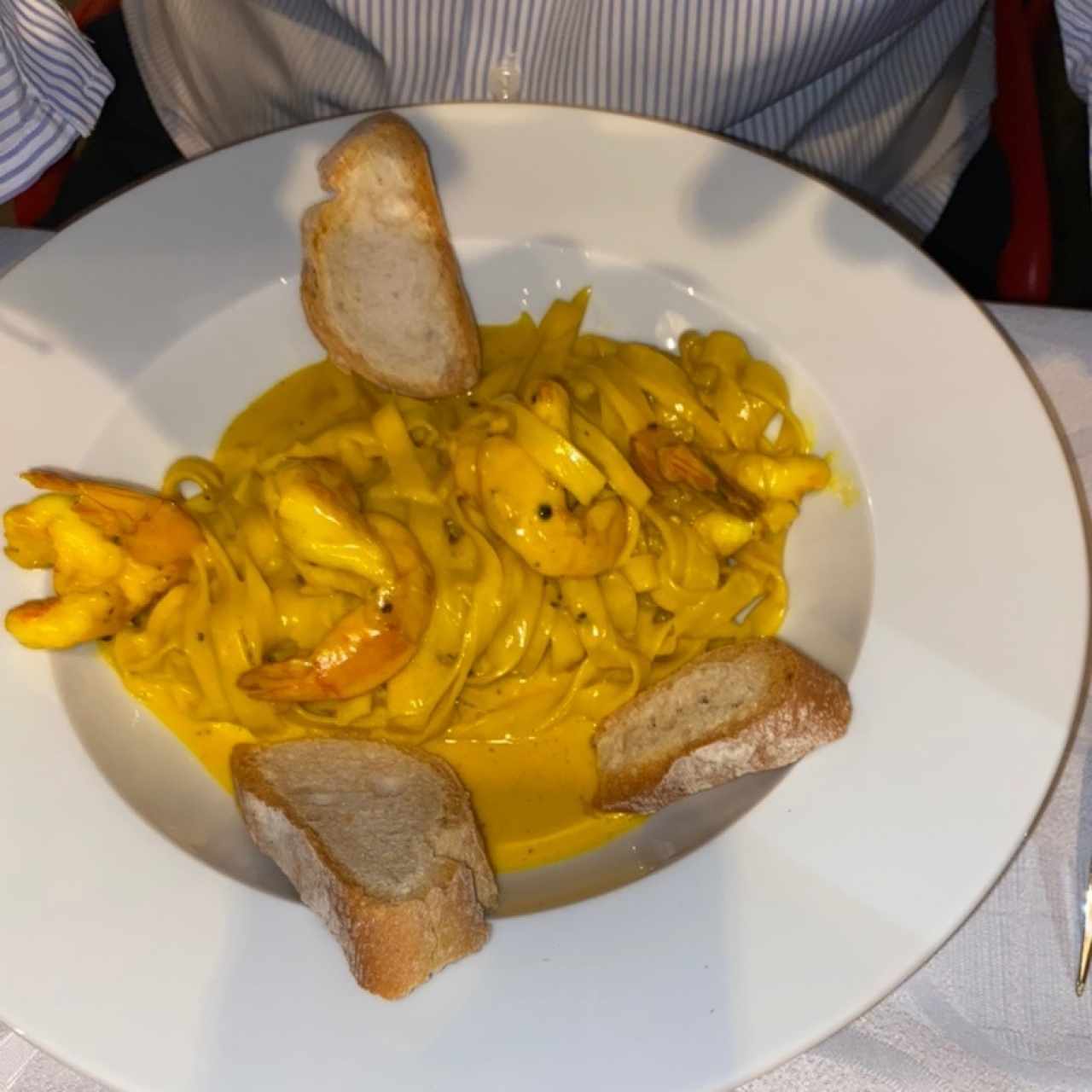 Pastas Frescas - Fettuccinis con Langostinos
