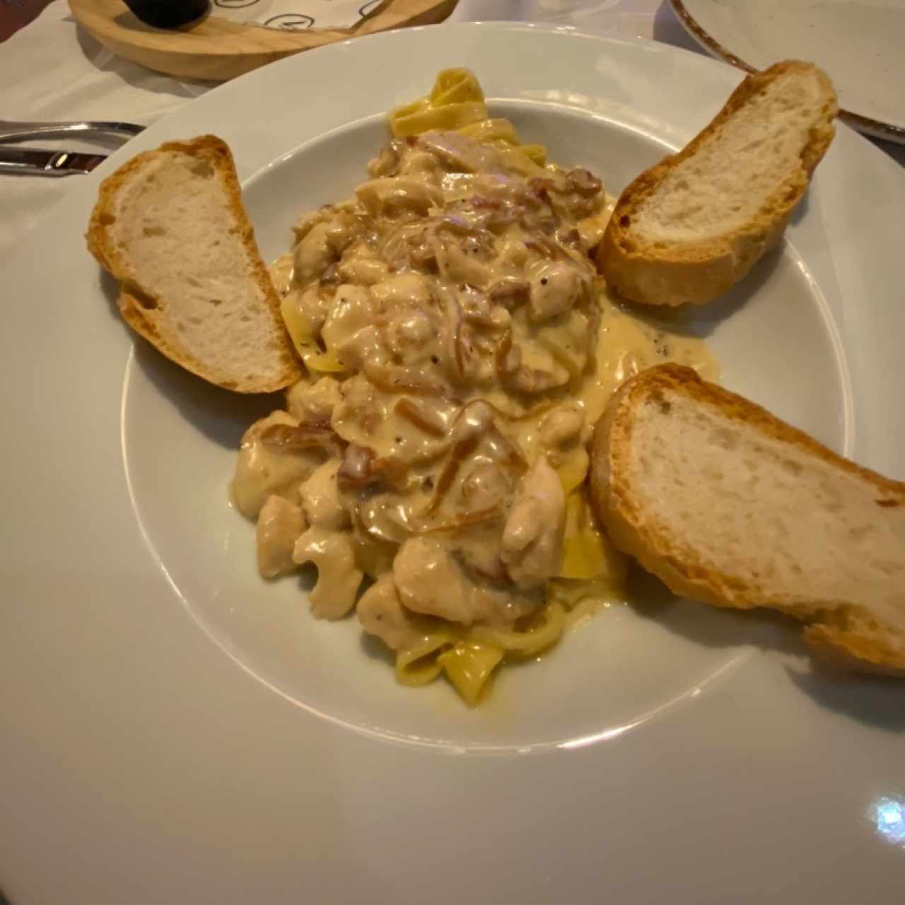 Pastas Frescas - Fettuccines con Pollo