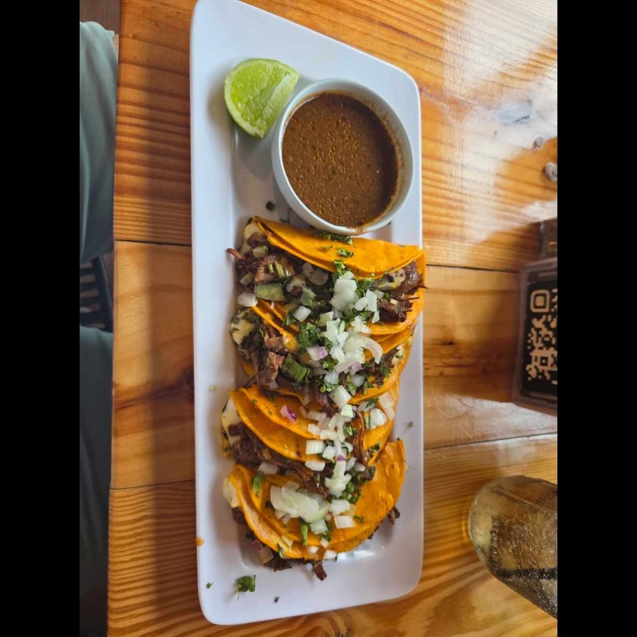 Quesatacos de Birria (Res)