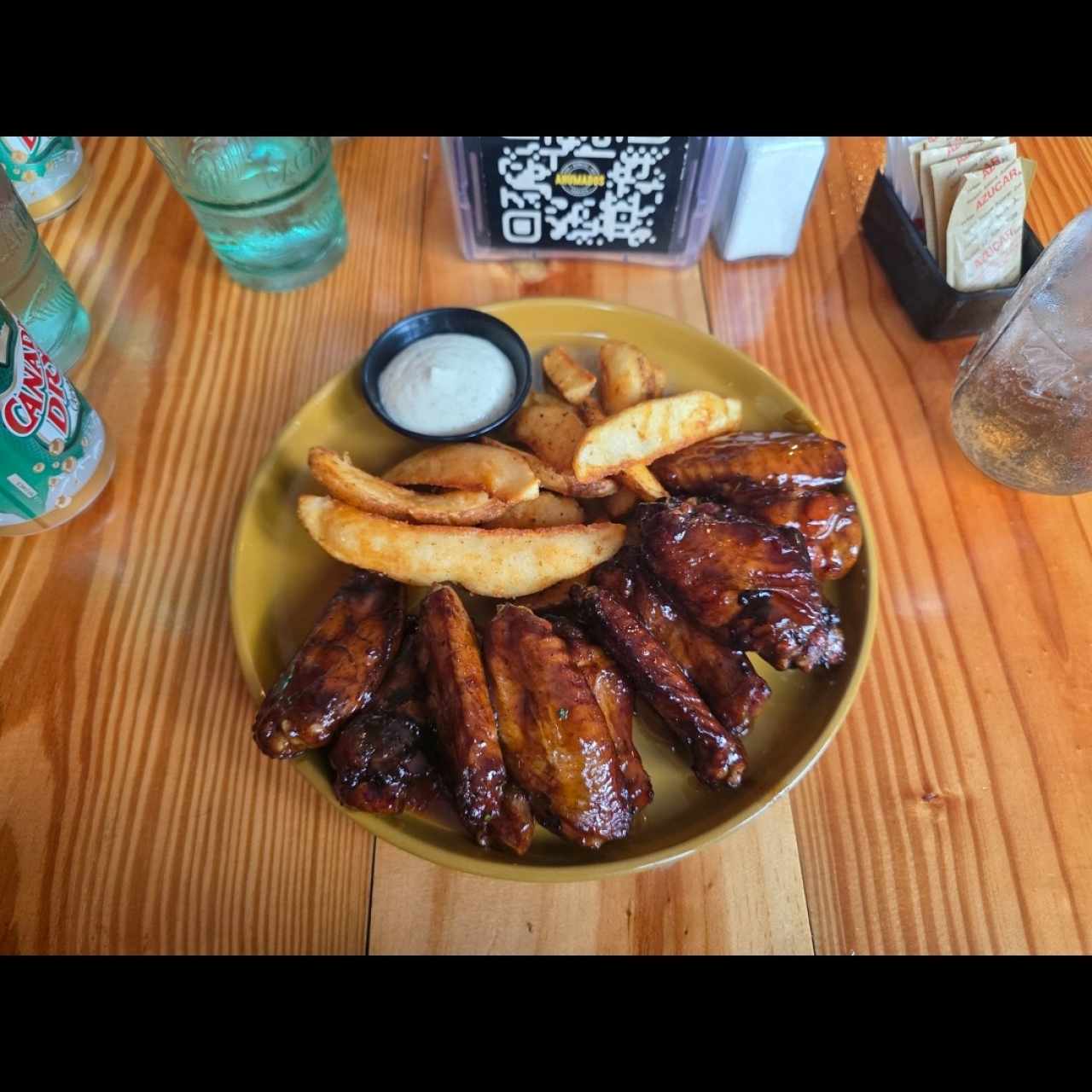 Orden de 10 wings ahumadas