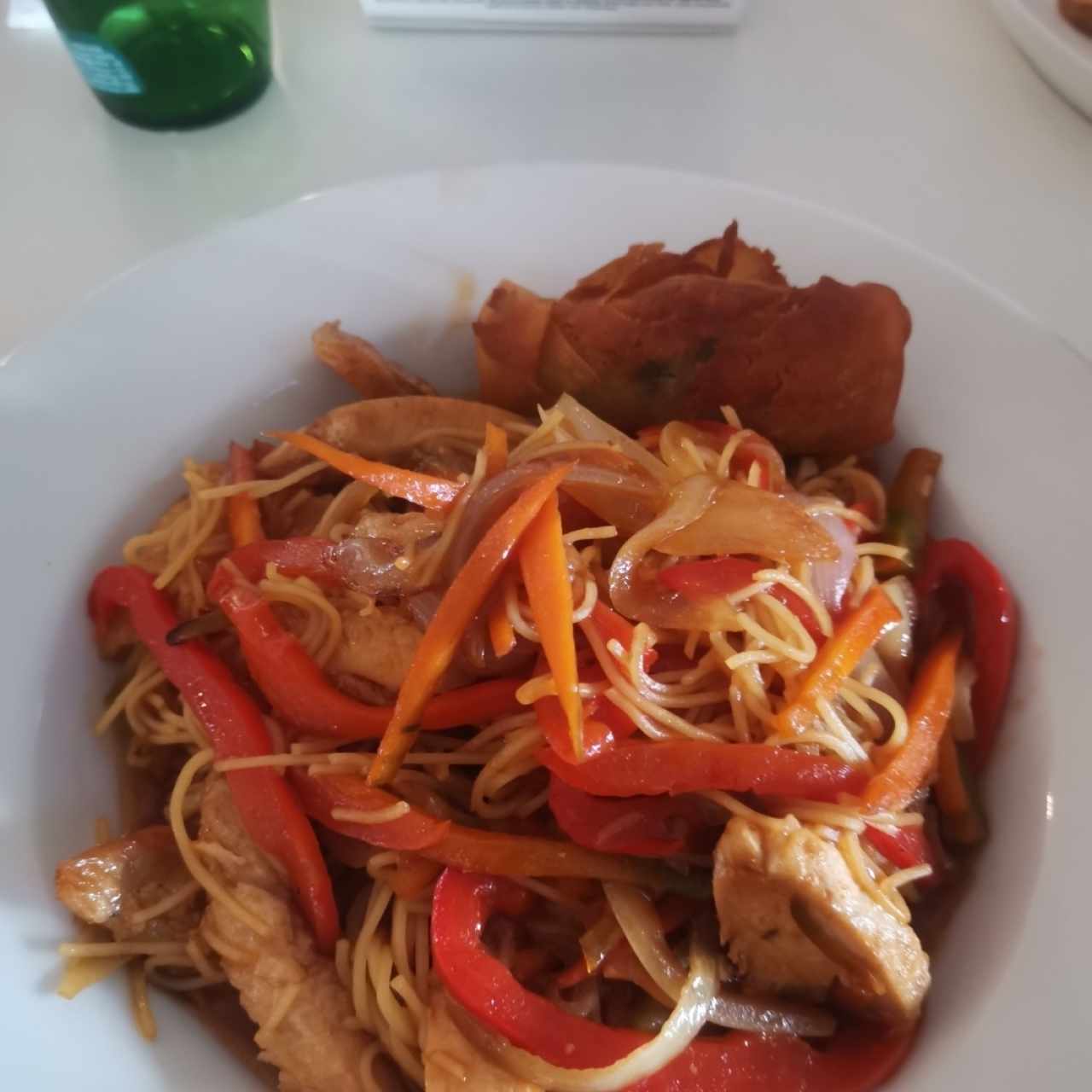 Chow mein del lunch menu
