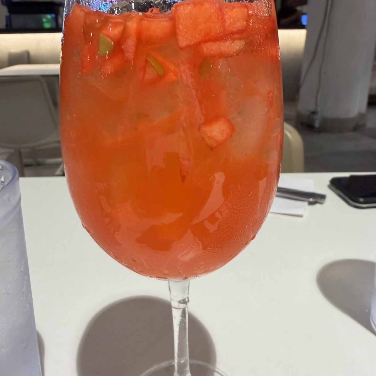 Sangria blanca, era la que estaba aguada 