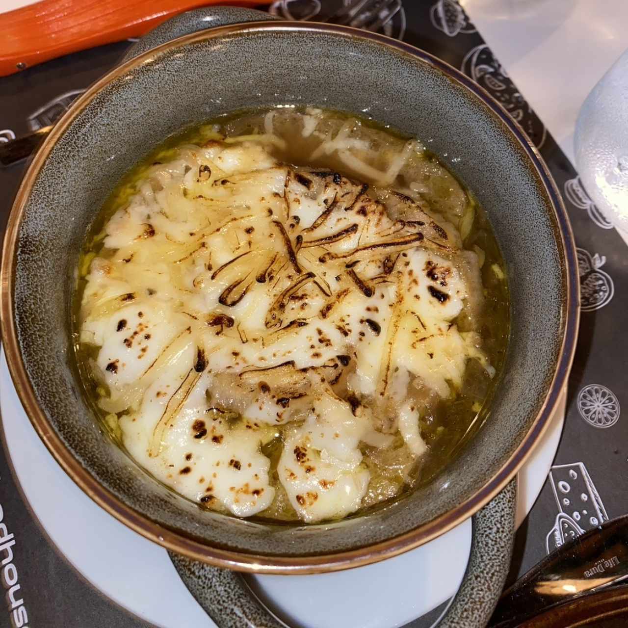 Entradas Calientes - Sopa de Cebolla