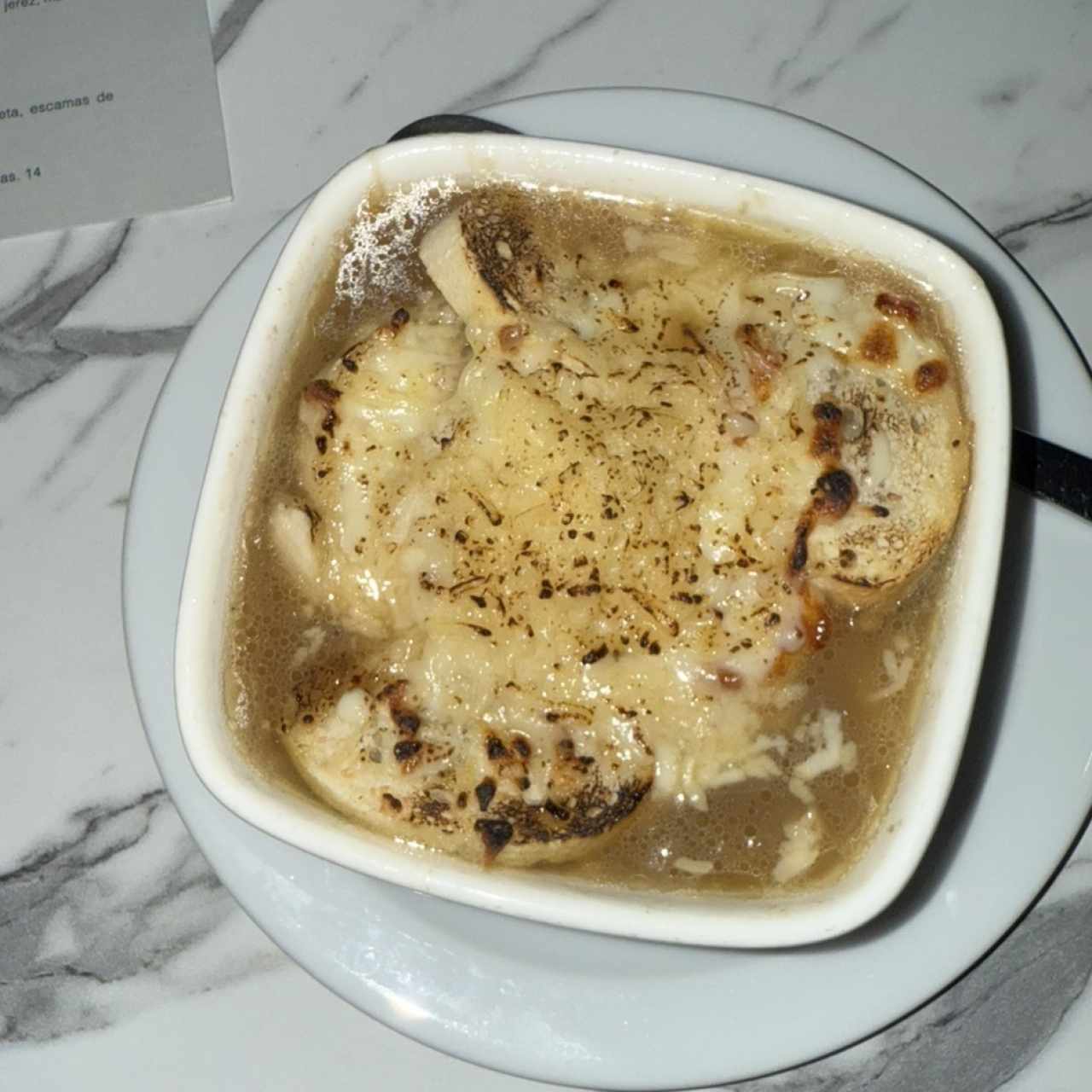Entradas Calientes - Sopa de Cebolla