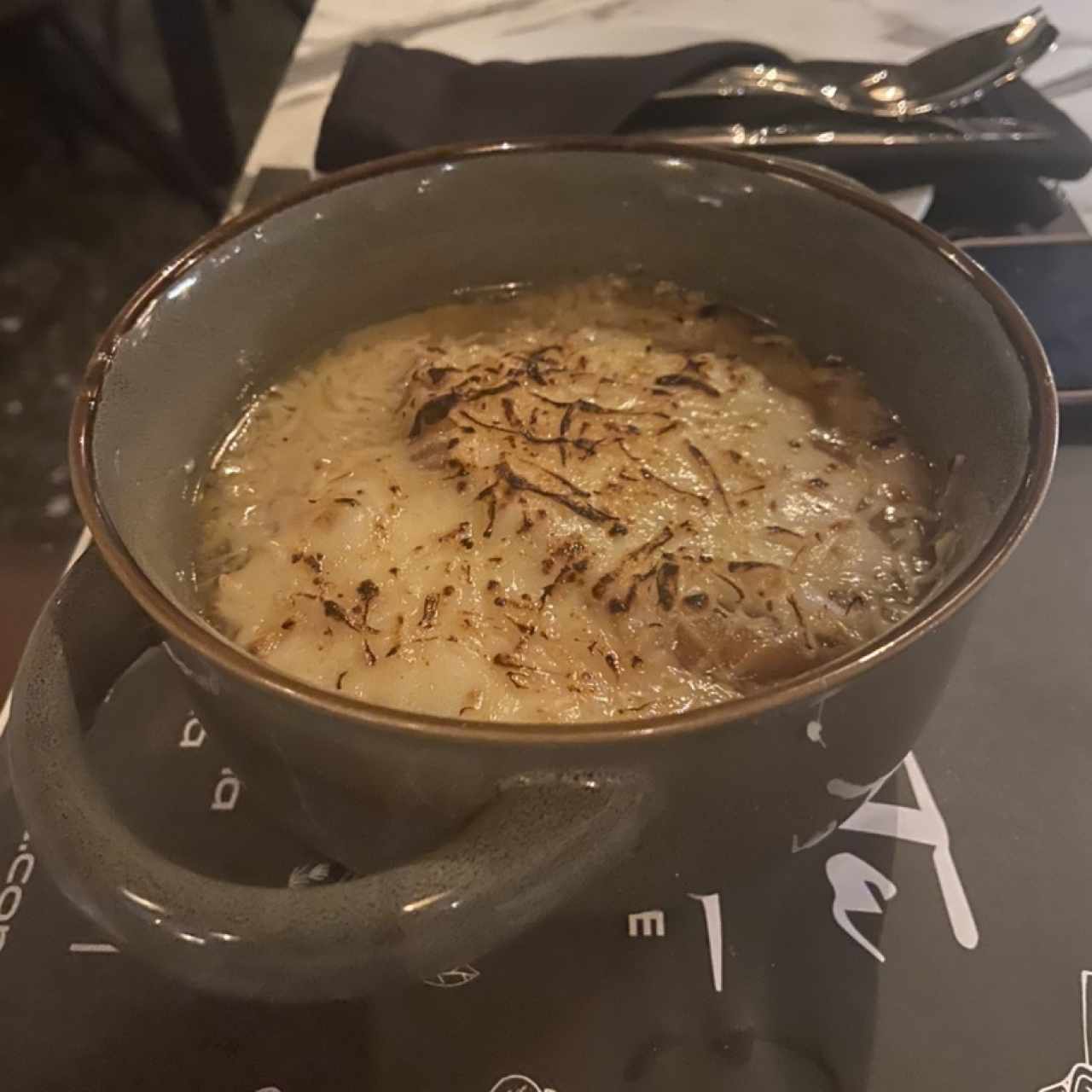 Entradas Calientes - Sopa de Cebolla