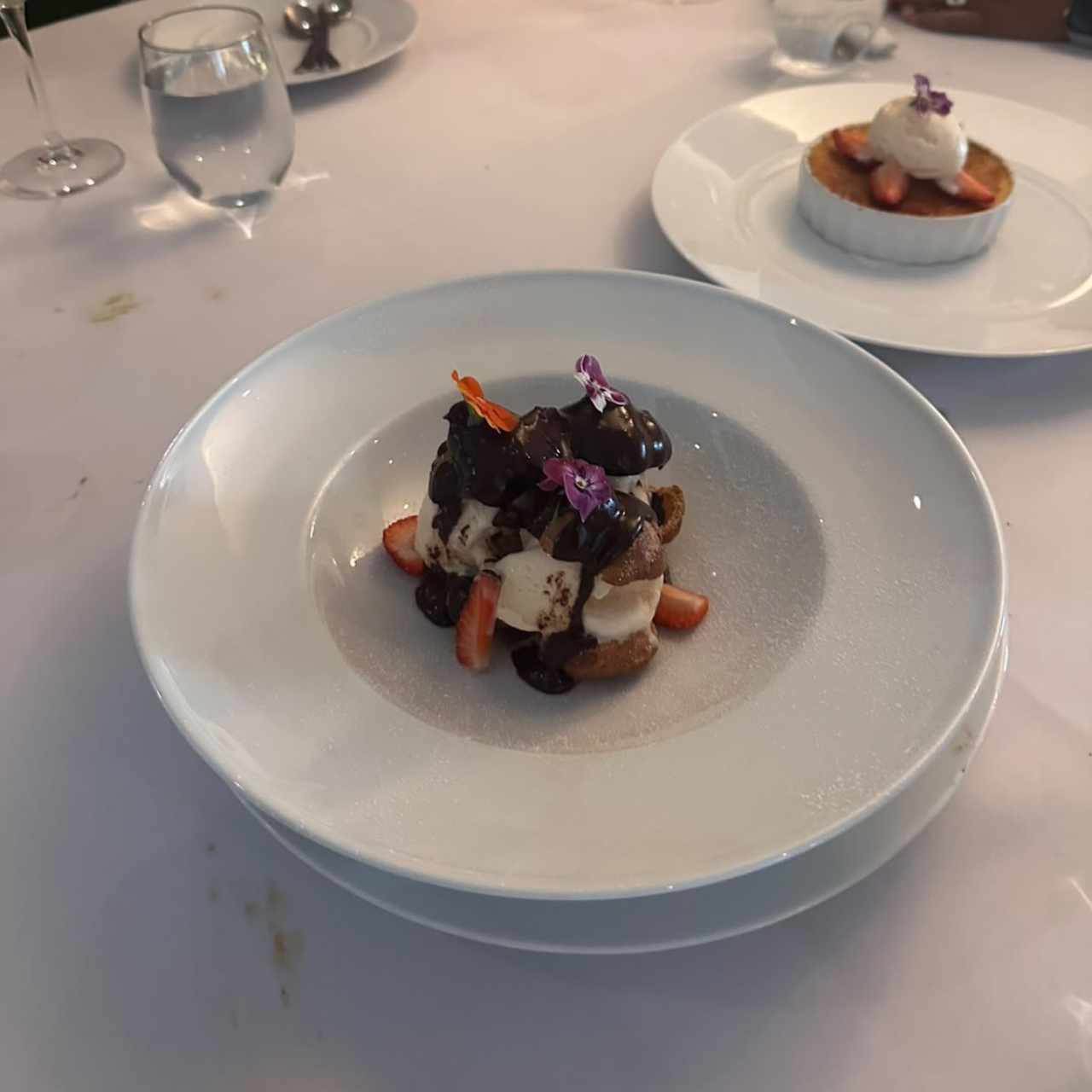 NUESTROS POSTRES - Profiteroles