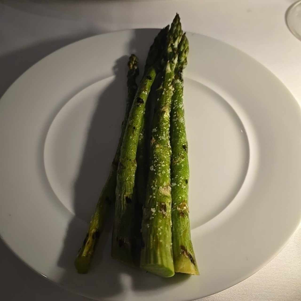 Espárragos a la brasa