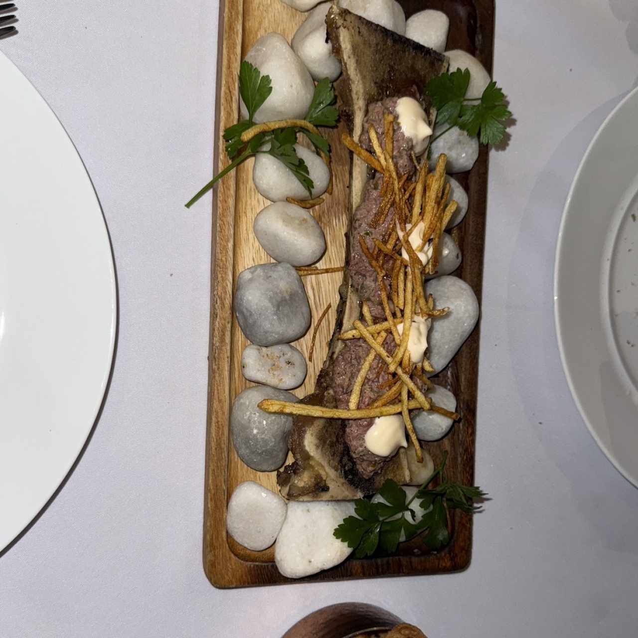 Steak tartar trufado con tuétano