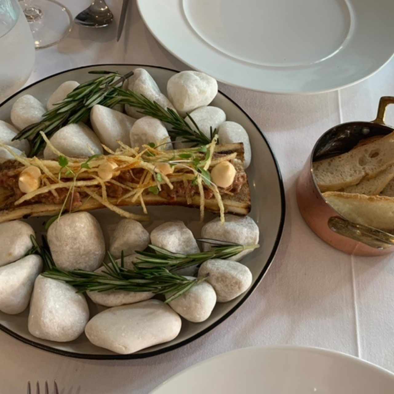 Tuetano con tartar de steak