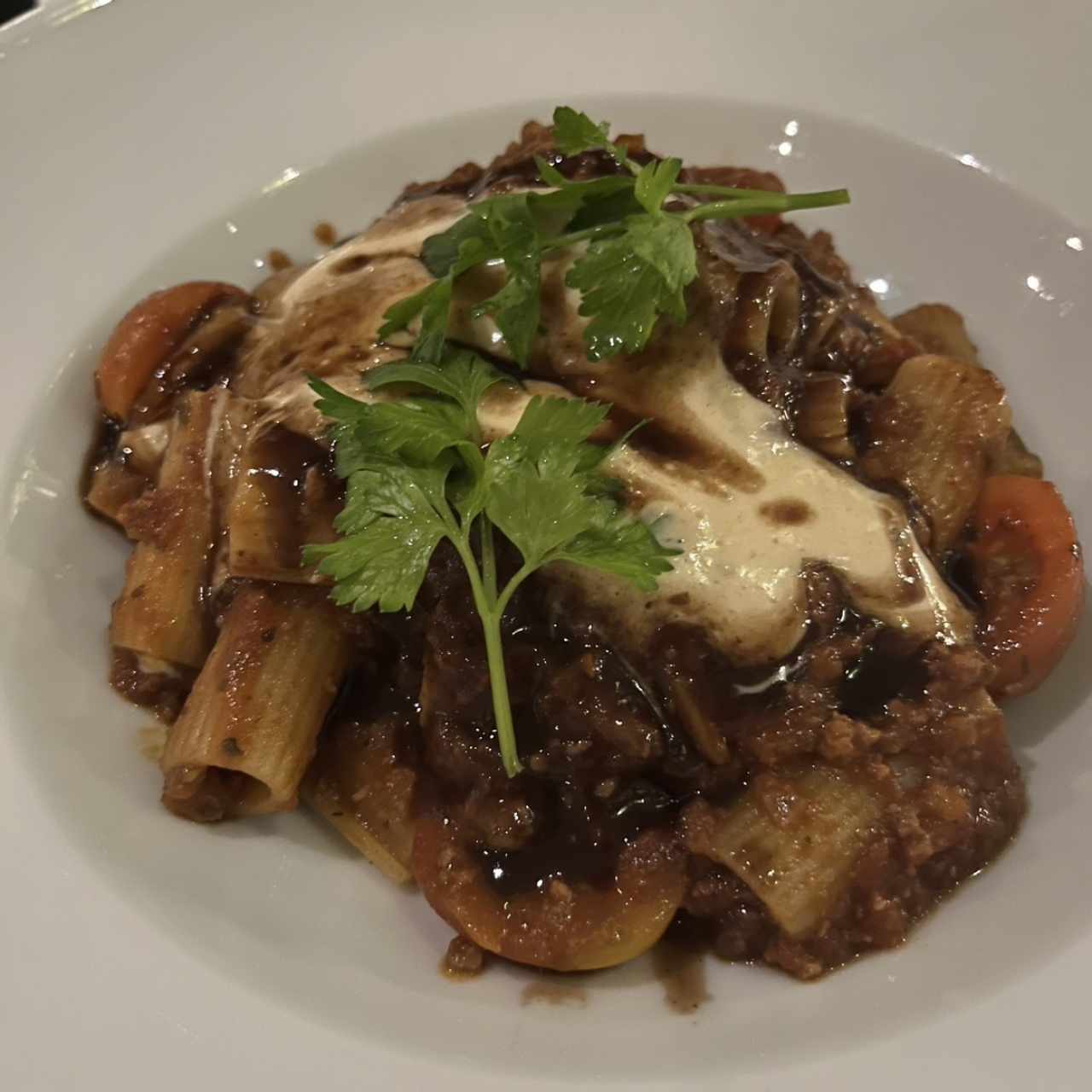 Rigatoni con ragú de cordero