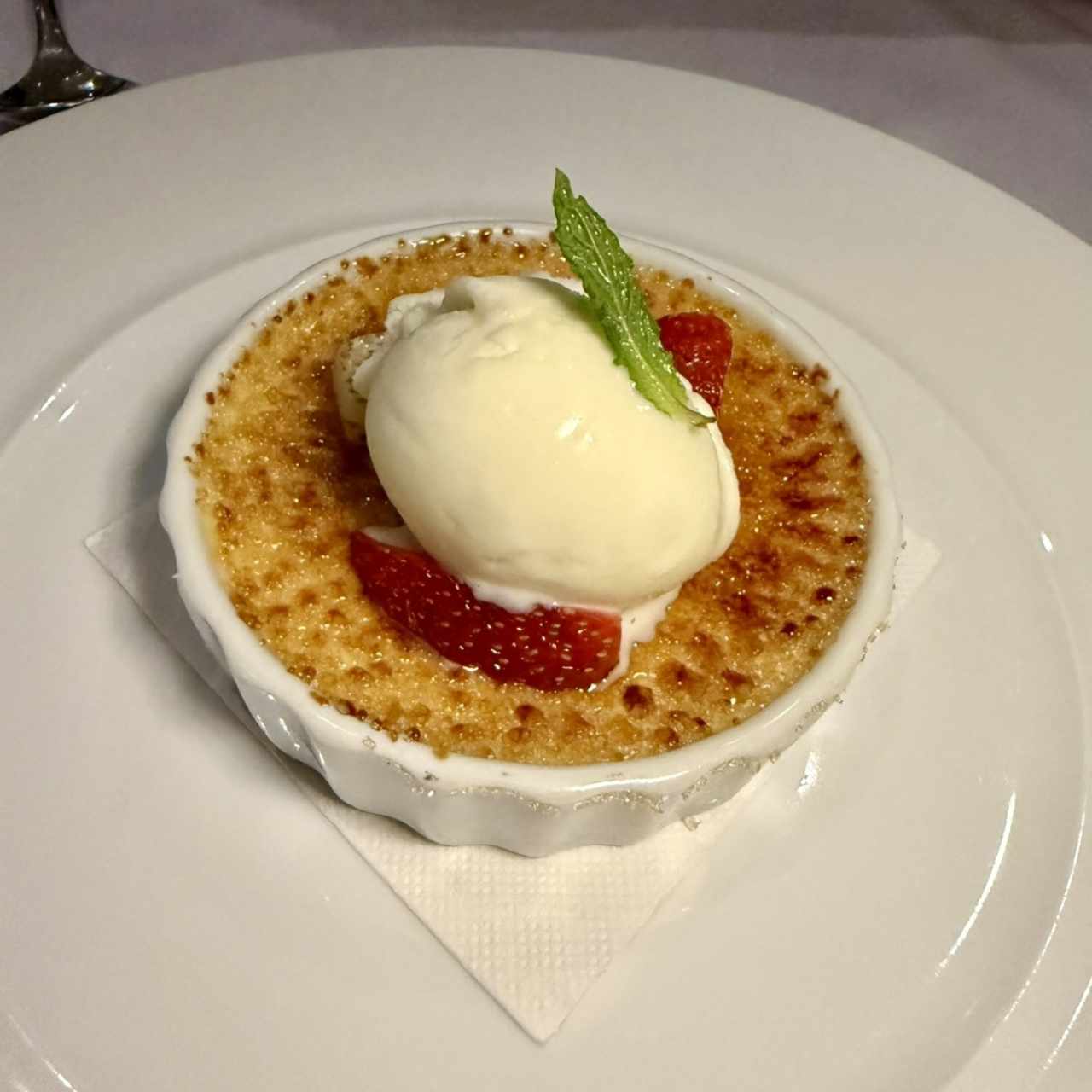 Creme Brulee de vainilla flambeada