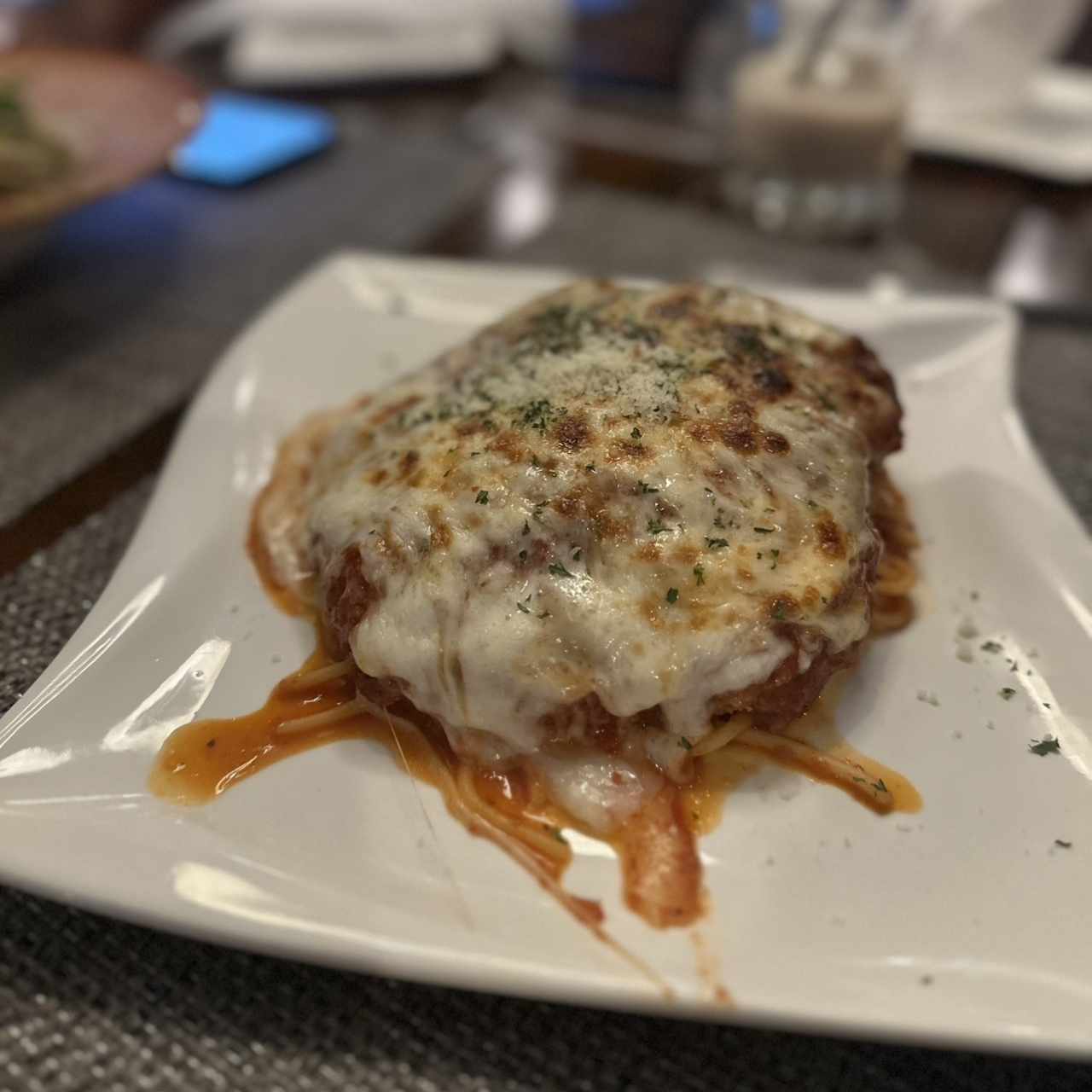 Platos Fuertes - Chicken Parmesan