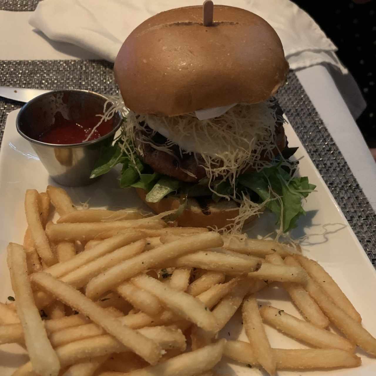 Platos Fuertes - Frank P. Burger