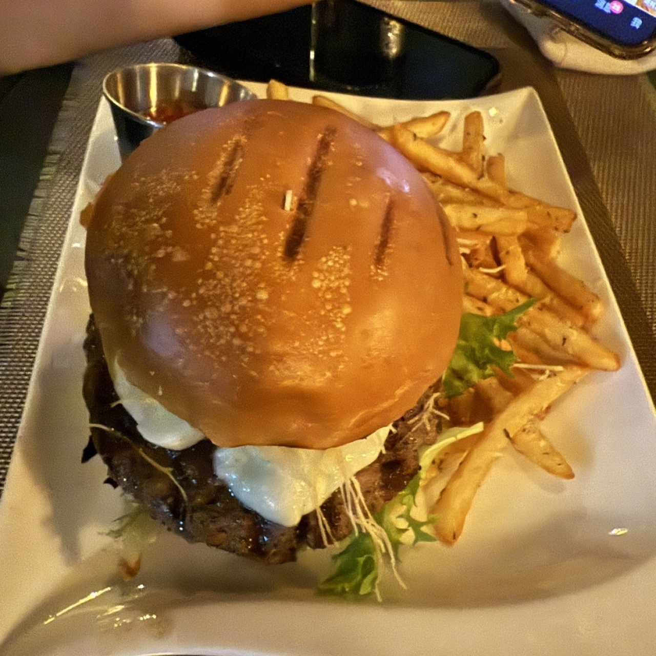Platos Fuertes - Frank P. Burger